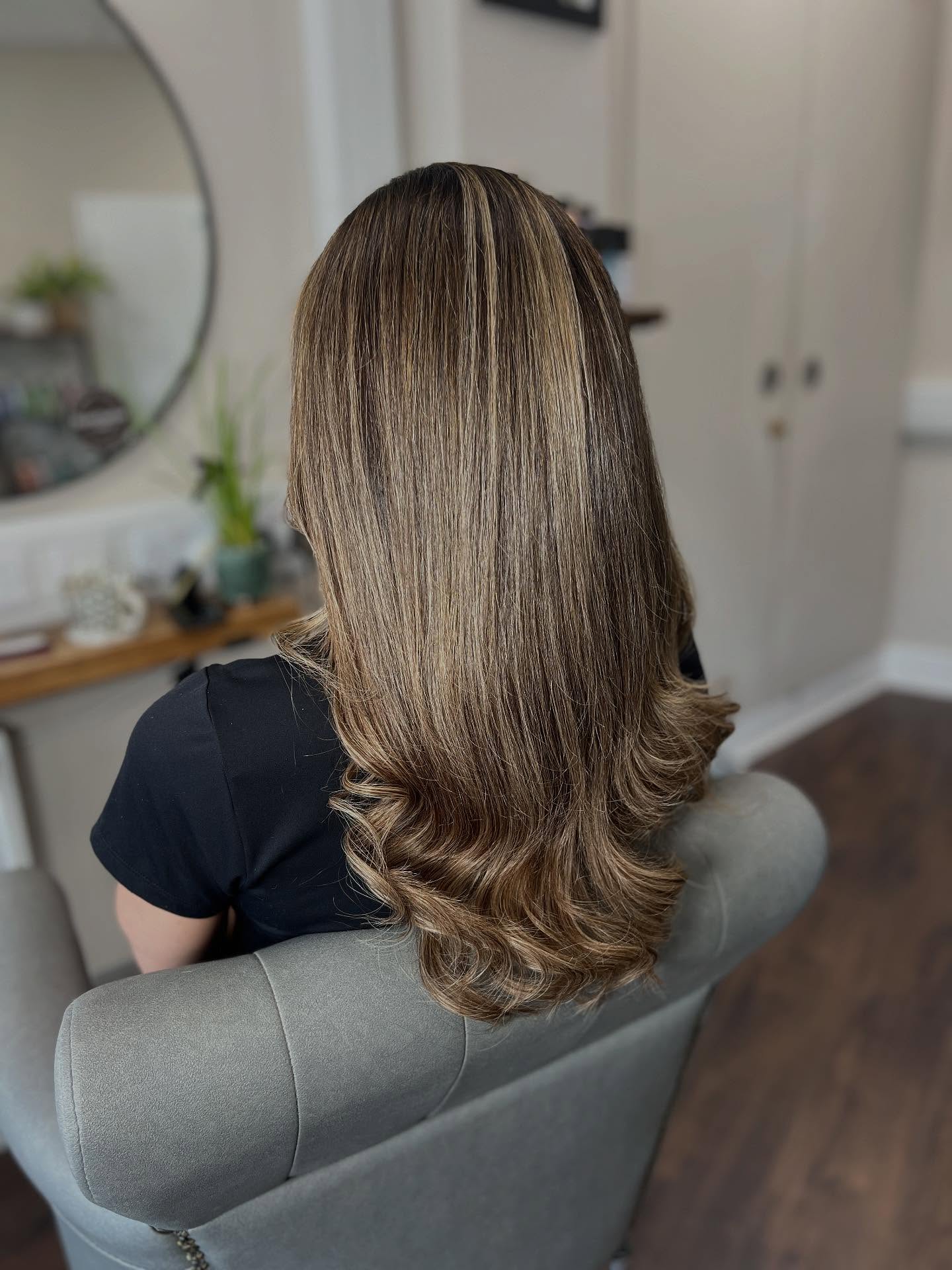 B I R T H D A Y G I R L 🤍
#hairextensions #remicachet #superstylist