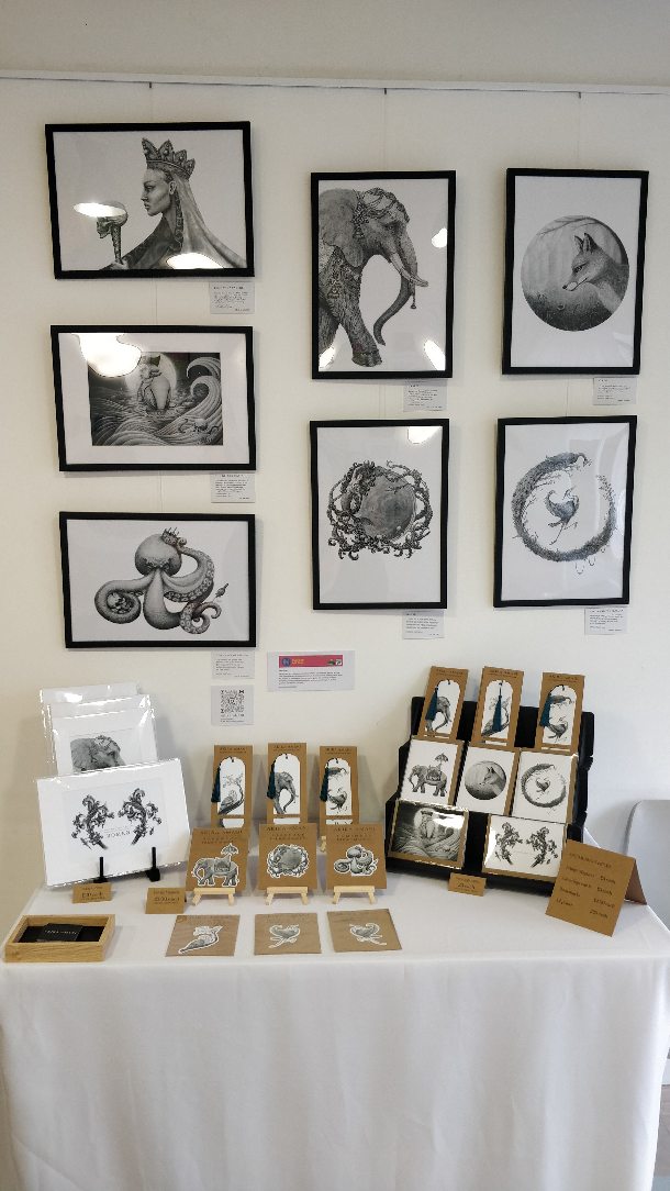 This was the first time exhibiting my graphite pencil work and I'm so happy it was at The Green 💚 Huge thank you to everyone who showed support in person and on social media. I REALLY appreciate it! This time last year, doing anything like this again seemed impossible. I'm very grateful to have such supportive people around me. I got to meet so many lovely people and witnessed immense talent and creativity over the exhibition weekend. It was very special ☺️
#akiraamani #artexhibitionlondon
#nunheadarttrail #graphiteart
#nunheadarttrail2025 #selondonartist #femaleartist