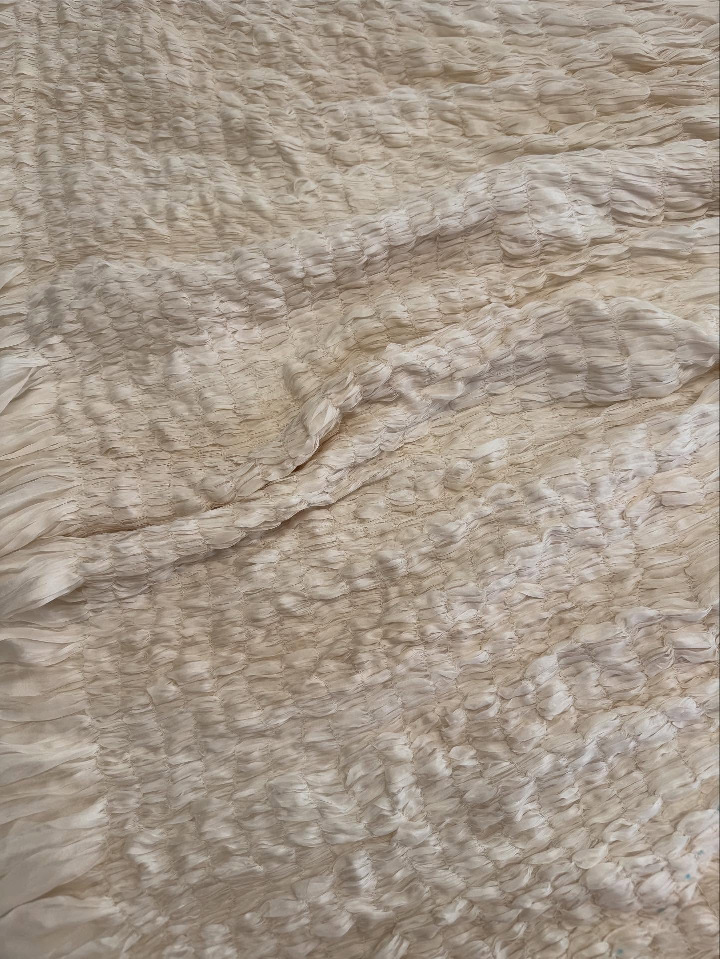 Adore the subtle colour variation in this one… the magic of walnuts! A special custom gown for my gorgeous November bride…
.
.
.
.
.
.
#springbride #contemporarybridal #modernbride #silkweddingdress #customweddingdress #naturaldye