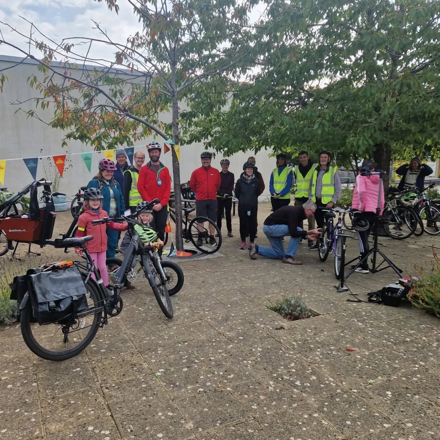 What a great weekend we've had here at Rooted!
🚲 We had a fantastic time at the Cycle Chippenham event - it was great having everyone at the Rooted Garden. Big thanks to Erica and Ben for showing everyone the garden and Community Tree Nursery 🌳🌿
🦇Ben led 2 Bat Walks - what a brilliant turn out of both people and bats!! These have been so popular - so watch this space for more!
🌱Erica harvested the Amaranth she grew in the raised beds - a great learning experience and a lot of fun!
Next Saturday is our regular monthly garden meet up 10am onwards - all welcome, no experience needed, no forms to fill in - just turn up and get stuck in 👍
#chippenham #communitygarden #bigbikerevival #communityorchard #wiltshire #bats #batidentification #batwalk #harvesttime