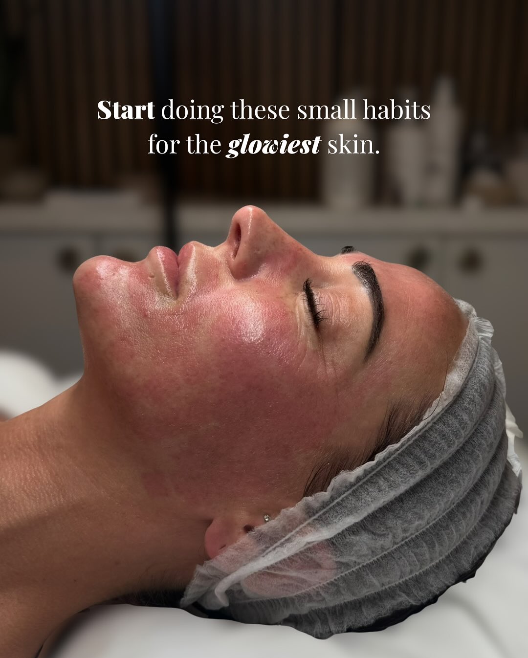 Want your glowiest skin this Autumn? 🍂
A few small changes and seasonal peels can make a huge difference ✨
Not sure which facial is best? Send us a DM with a picture of your skin and we’ll recommend the perfect option for you! 🎃
Book today through the link in our bio! ✨
#hybridpeel #chemicalpeel #autumskin #glassskin #medispauk