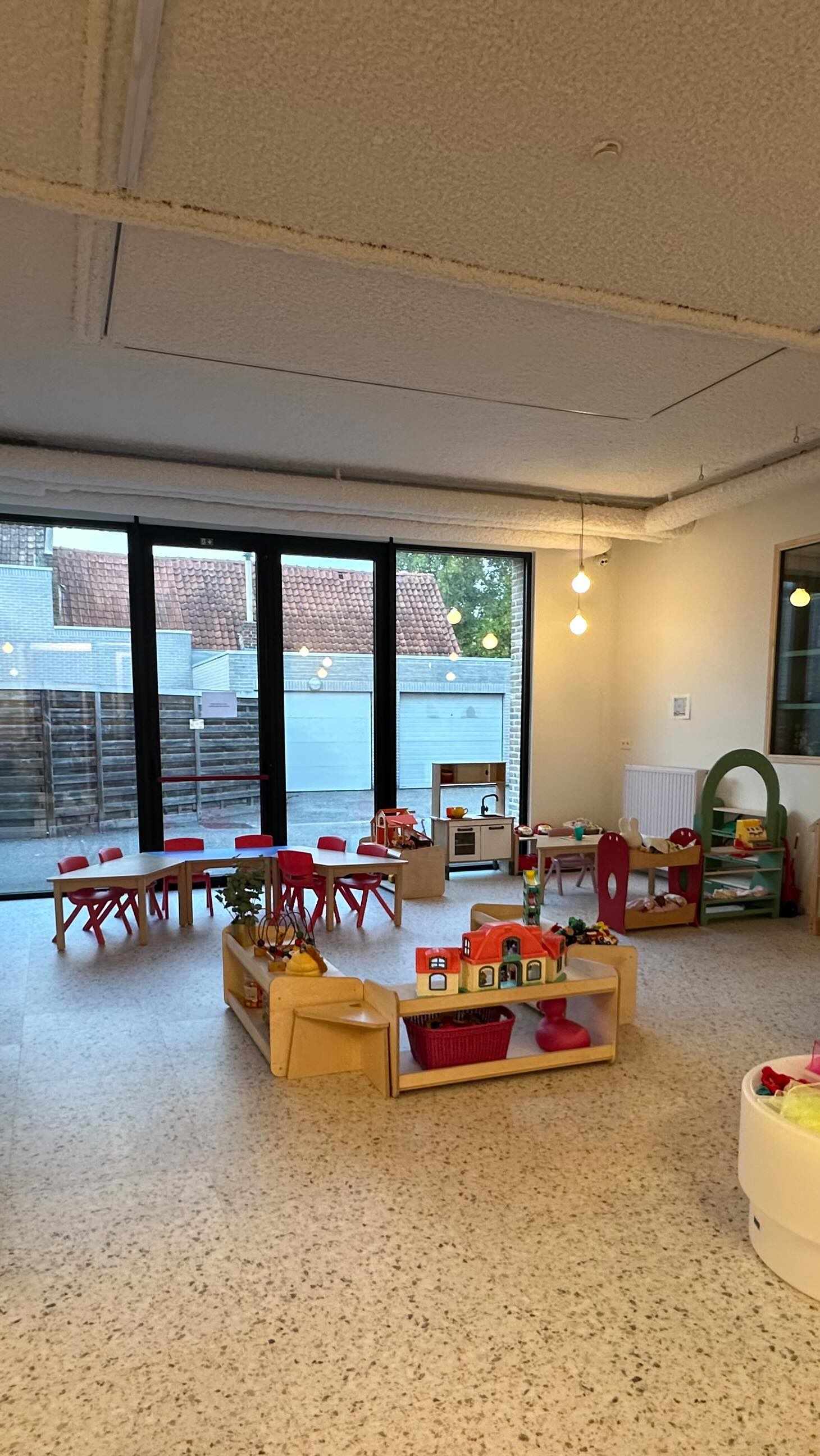 One team! 🤩
Waanzinnig trots op mijn voltallige team! Als er moet geschakeld worden, dan schakelen wij. Moet het een versnelling hoger? Tis maar een woord. Big shoutout naar jullie allemaal! Jullie zijn goud! 💛
💪🏻SAMEN STERK!
#Pippo #Pixie #kinderdagverblijven #Wevelgem