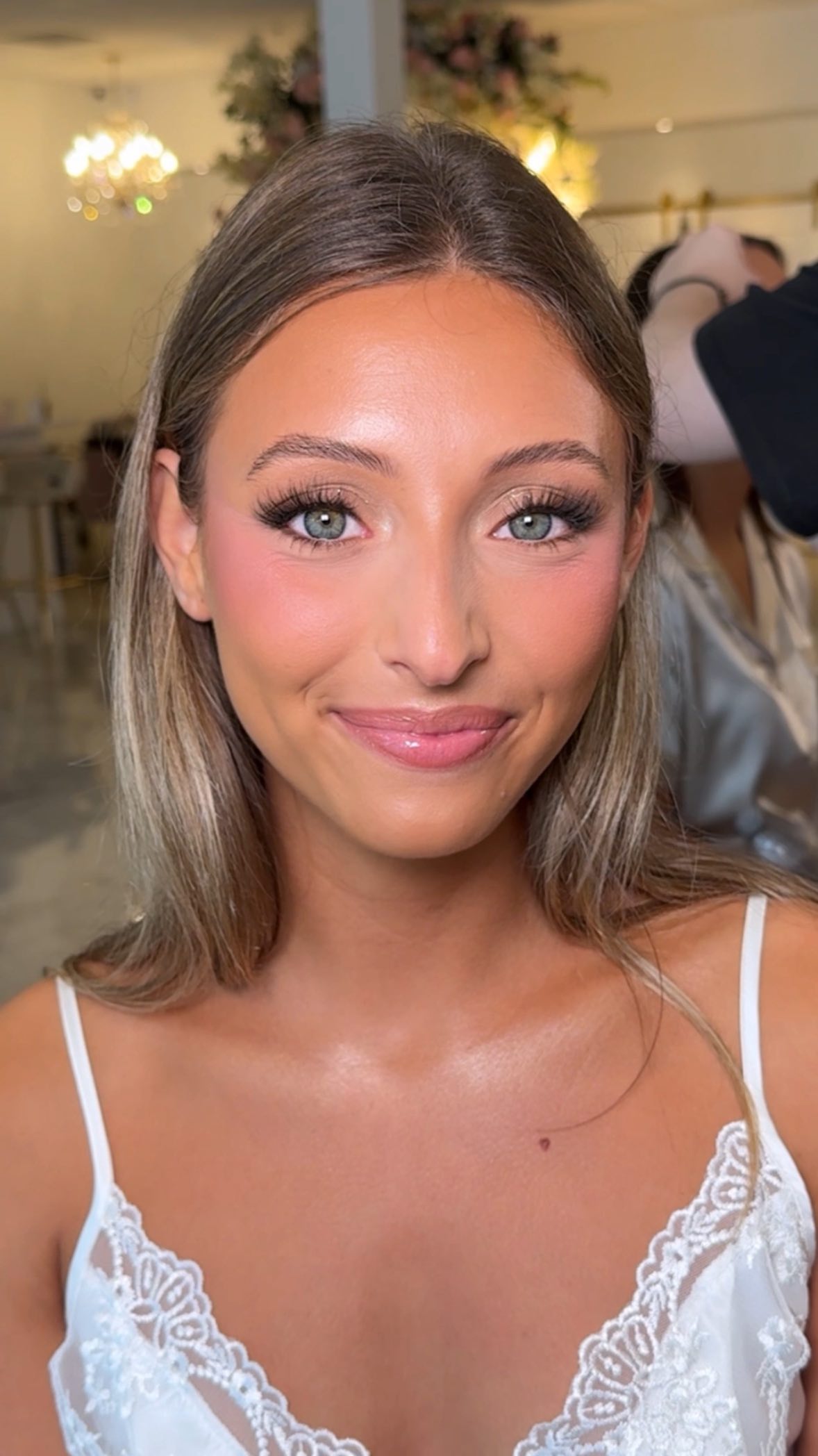 The highly requested bridal breakdown.
@narsissist creamy concealer
@urbandecaycosmetics space cowboy
@maccosmetics espresso
@ardellbeauty 421
@garnierusa micellar water
@armanibeauty luminous silk
@makeupbymario contour stick
@hudabeauty bubble gum blush + setting powder
@tartecosmetics shape tape concealer
@hauslabs rose quartz
@morphebrushes setting spray
@makeupforever wherever walnut
@buxomcosmetics sandy
#longislandmakeupartist #longislandbride #longislandbridalmakeupartist #longislandmakeupandhair #weddingday #newyorkmakeupartist #bridalmakeup #weddingideas #makeupideas #bride #weddingtips #makeuptips #weddinginspo #makeupinspo #destinationmakeupartist #northforklongisland #montauk #montaukmakeupartist #makeuptutorial #bronzeymakeup #naturalmakeup #glowymakeup #larkfieldmanor
Long Island Makeup Artist Long Island Wedding Makeup Long Island Bridal Makeup
New York Bride to be