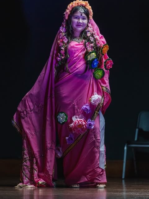 Event: Comic Con
Designer: Mezaun for Mezikal
Photographer: Ant Greene
Model: Mia as Goddess Lakshmi
#sustainablefashion #sustainability #cosplayer #yonkers #comiccon