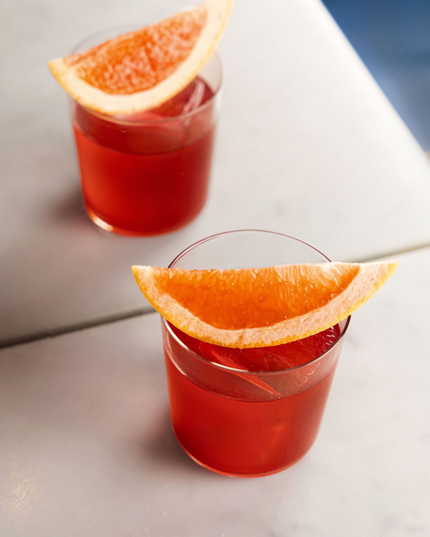 DROP DA BEET
Mezcal, shrub framboise betterave, bitter infusé au cacao, tourbe
📸 @desprezmarie.studio