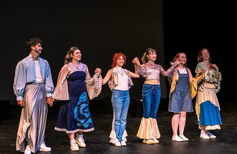 154 Ways to Say I love You💜pt.1
Directed by: Kris Kuss
Assistant Director: Evan Goebel
Costume Design: Ari Johnson
Text Coach: D. Lance Marsh
Studio Series Coordinator: Hal Kohlman & Shannon Richey
📷 @piper__jewel