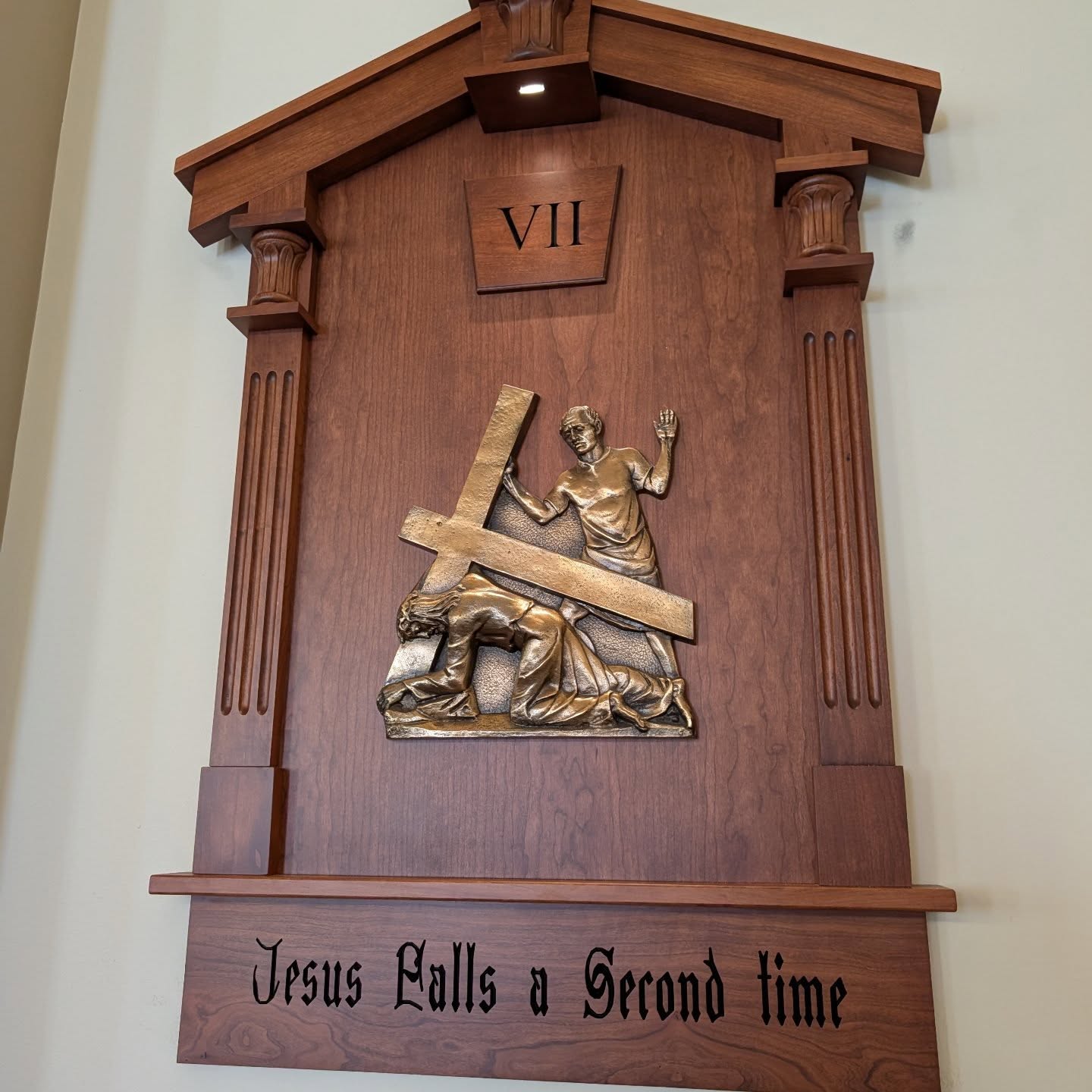 This was a big project, 14 in total for St William of York.
#custommillwork, #titebondglue, #prowoodfinishes, #fesstool, #chemcraft