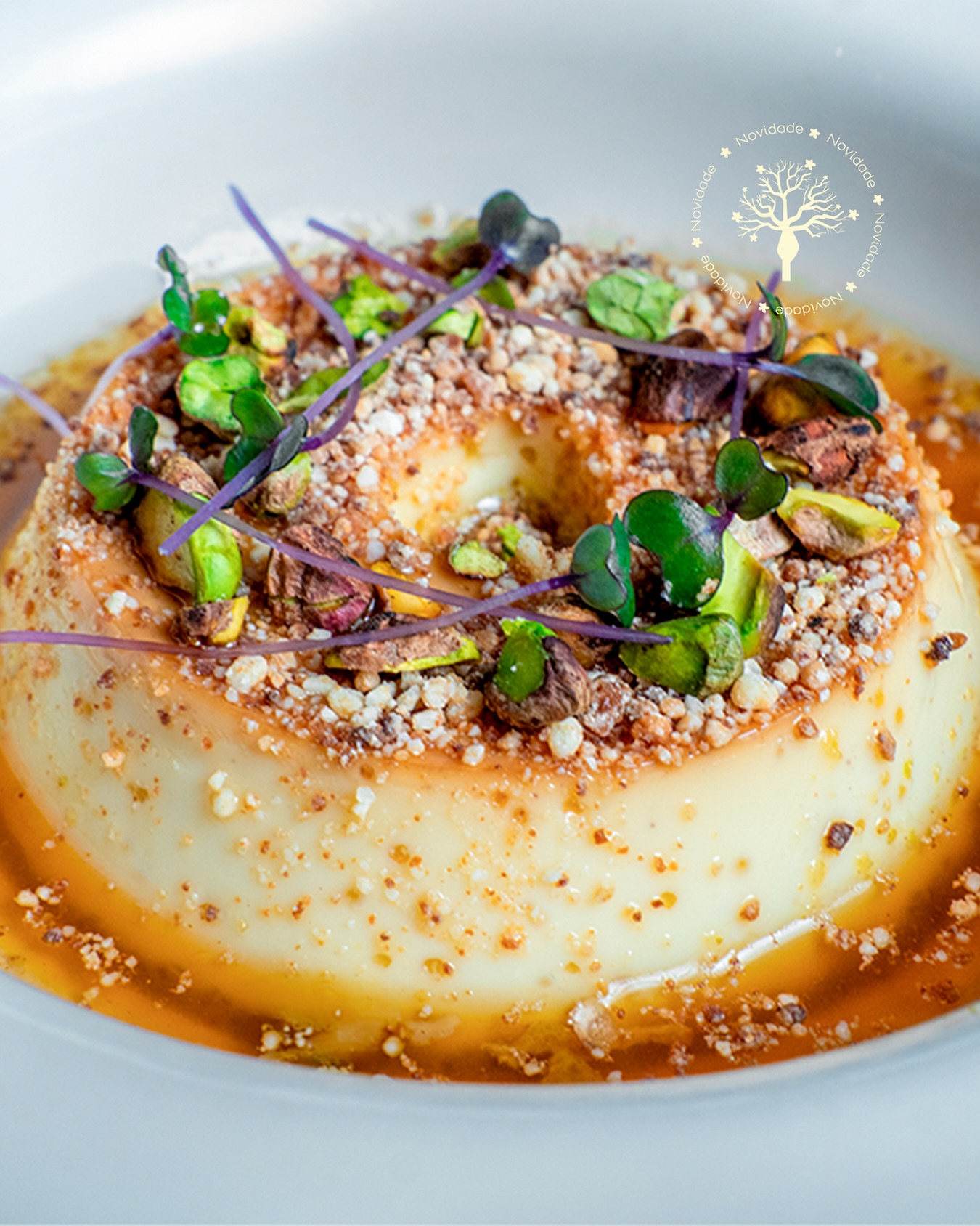 A doçura em sua forma mais elegante. 🍮✨
Perfeito para encerrar sua experiência no Gonzalez com doçura e sofisticação.
Gonzalez Gastronomia – Irecê/BA
#VivaSerGonzalez #GastronomiaAfetiva #Pudim #Sobremesas