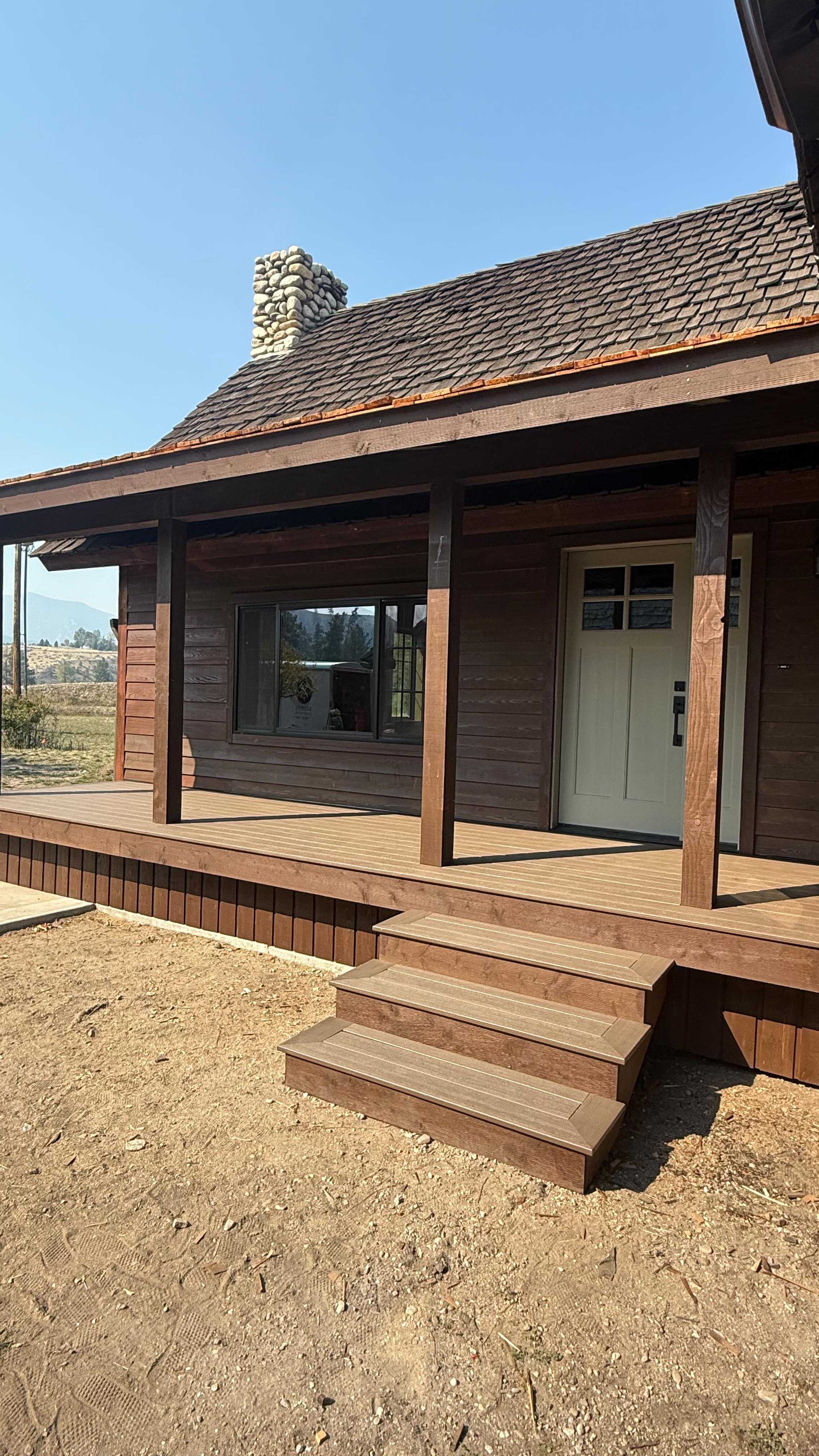 Nothing like a brand new porch to start wrapping up this remodel, stay tuned for the full transformation! š ļø
#hamiltonmontana #bitterrootvalley #montana #construction #bauderconstruction #montanahomes