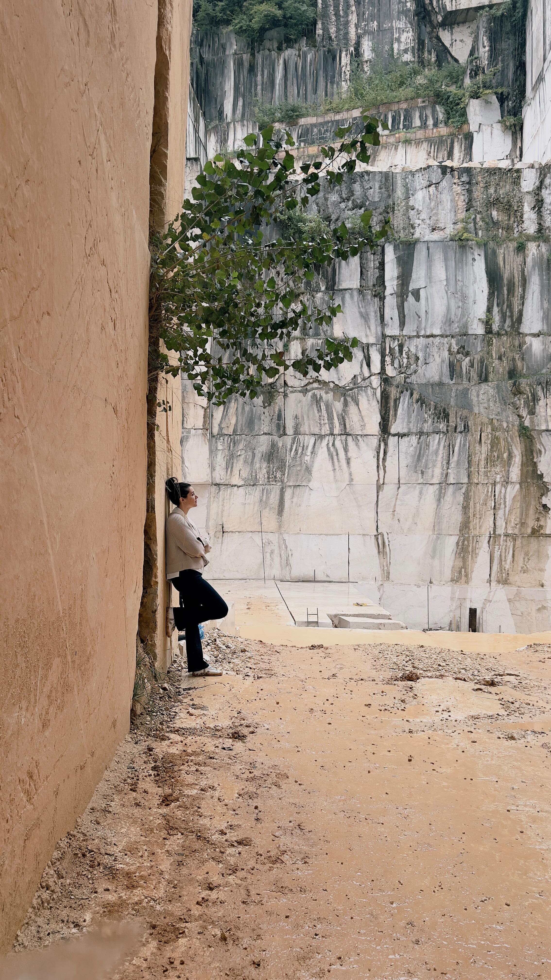 Visita a la cantera de @ghirardistone
gracias por la invitación a conocer todo sobre la fábrica.
Gracias @itatradeagency por esta tremenda experiencia visitando @marmo_mac en Verona, Italia.
#studiobarlainteriordesign
#experiencedesign
#marmomacc
#luxurystones