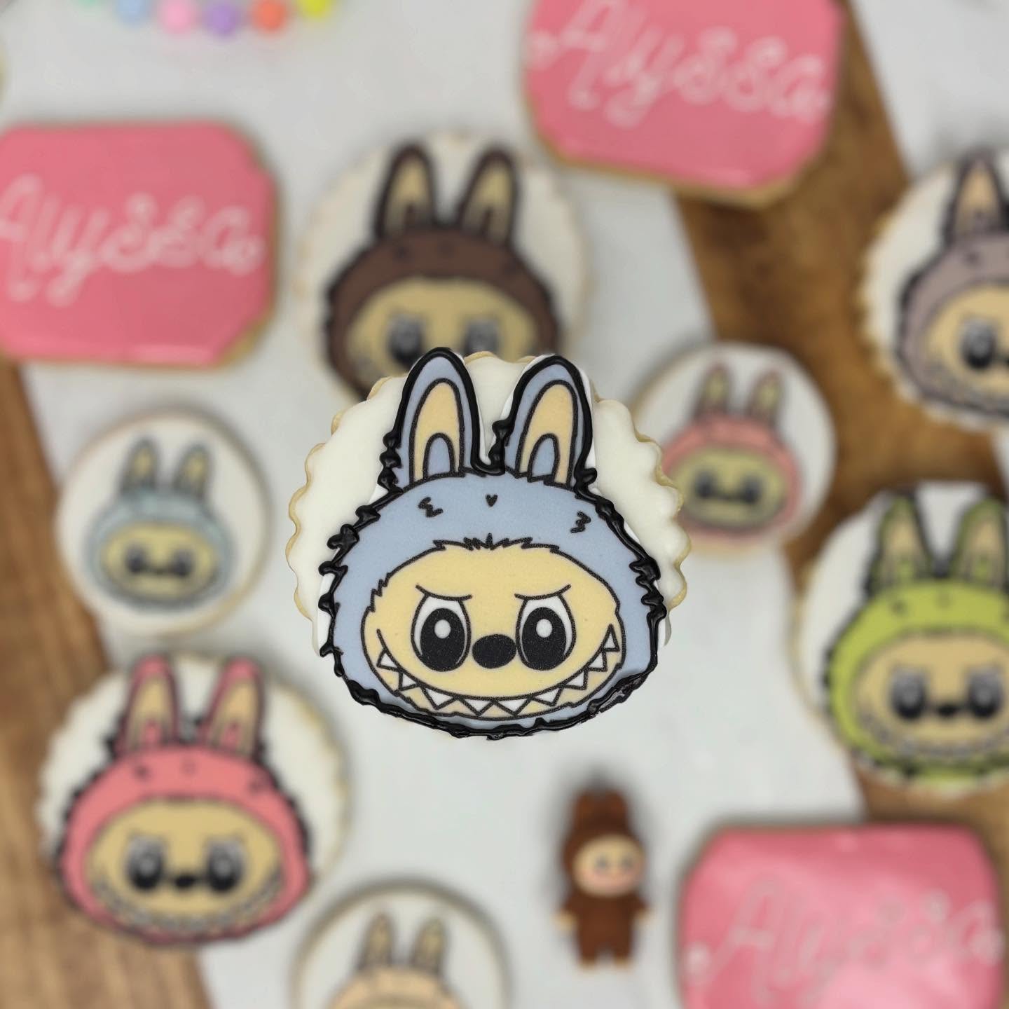 The Labubu cookies were a last minute bake. I used wafer paper for the image and a pop of outlining.