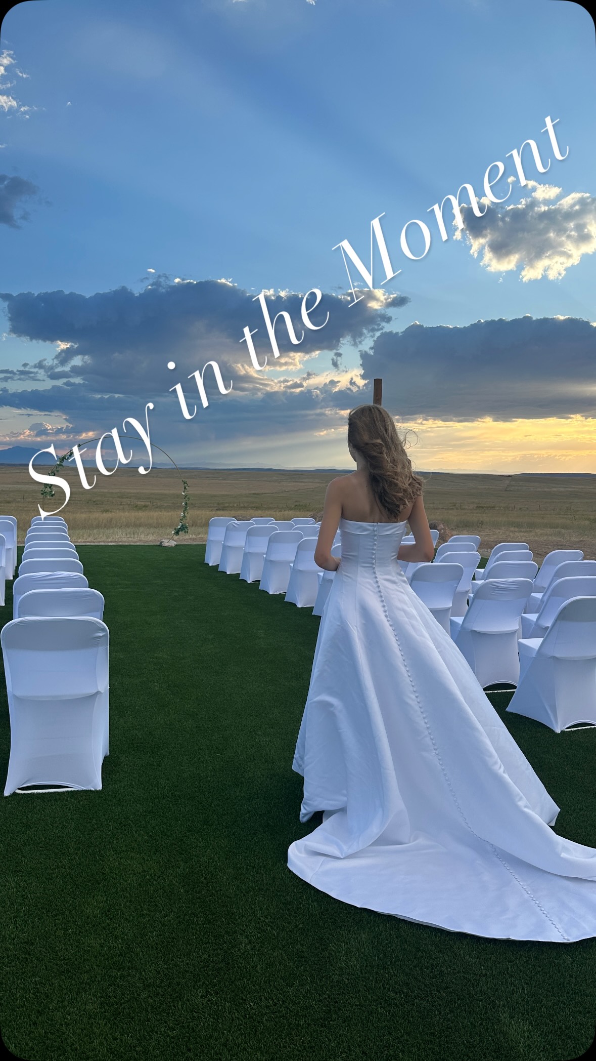 Create your moment— and stay in it.
🩵116-Acre Private Retreat
🚗 2 hour dorm CO/WY border
🛏️ Sleep your wedding party- up to 30
✅ Flexibility to make it your own
#glendoreservoir #wyoming #mountainlove #destinationwedding #wavesofwyoming #bridetobe #bridetobe #destinationweddings #newvenuealert #glendo #wyomingweddingphotography #coloradoweddingstyle #coloradobridalshow #coloradoweddingstyle #northerncoloradobrides #nebraskabrides