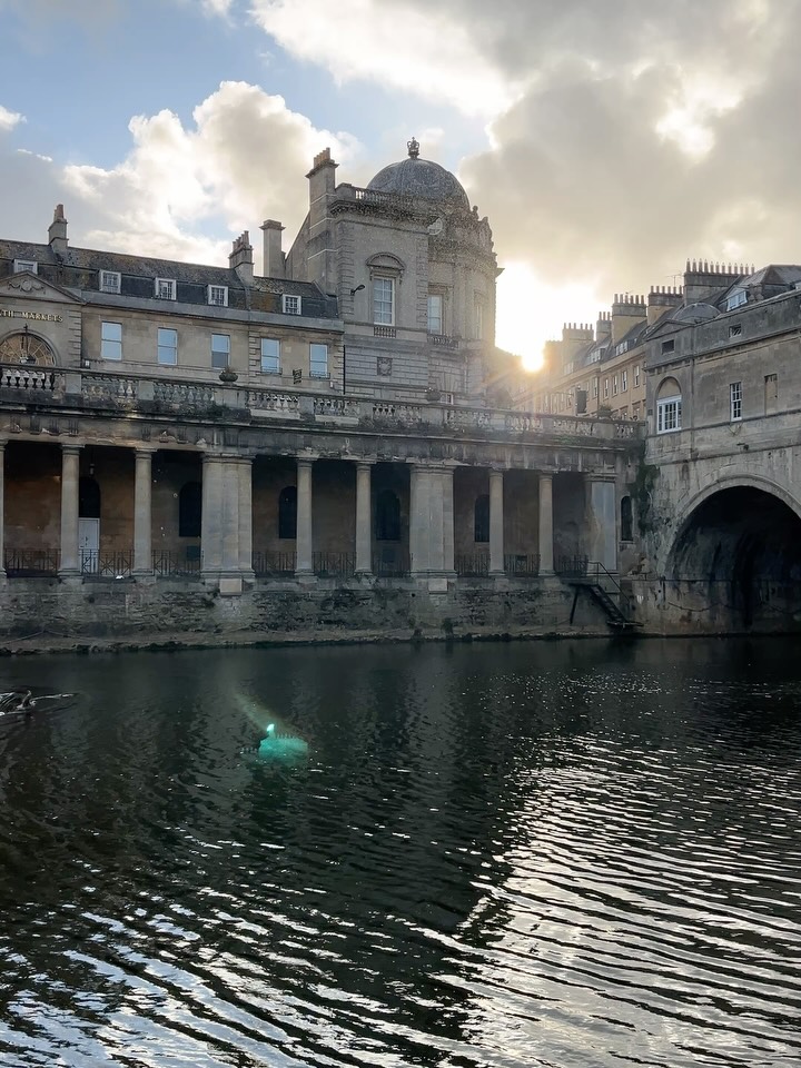 SO much in September 💗💗
#bath #cornwall #falmouth #holisticher #selfemployedmeetup #september #autumn #yoga #outdooryoga #holdingspace #change #newseason
