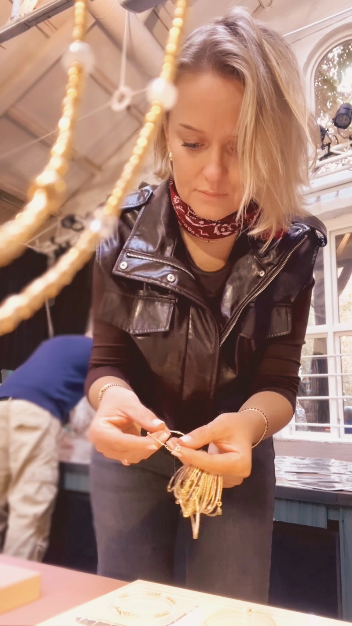 September was all about markets ✨
And honestly? Nothing makes me happier than seeing you wear my bracelets every day—even the ones you bought years ago—and then adding new ones to your collection. 💕
At the markets I heard the sweetest words:
🤍 “I came just for you.”
🤍 “I found you on Instagram….Your grandma’s story really touched me.”
🤍 “I’m so picky with jewelry, but here I could buy everything.”
And that’s the best part → watching you leave with laughter, smiles, and a little sparkle on your wrist. 🌸