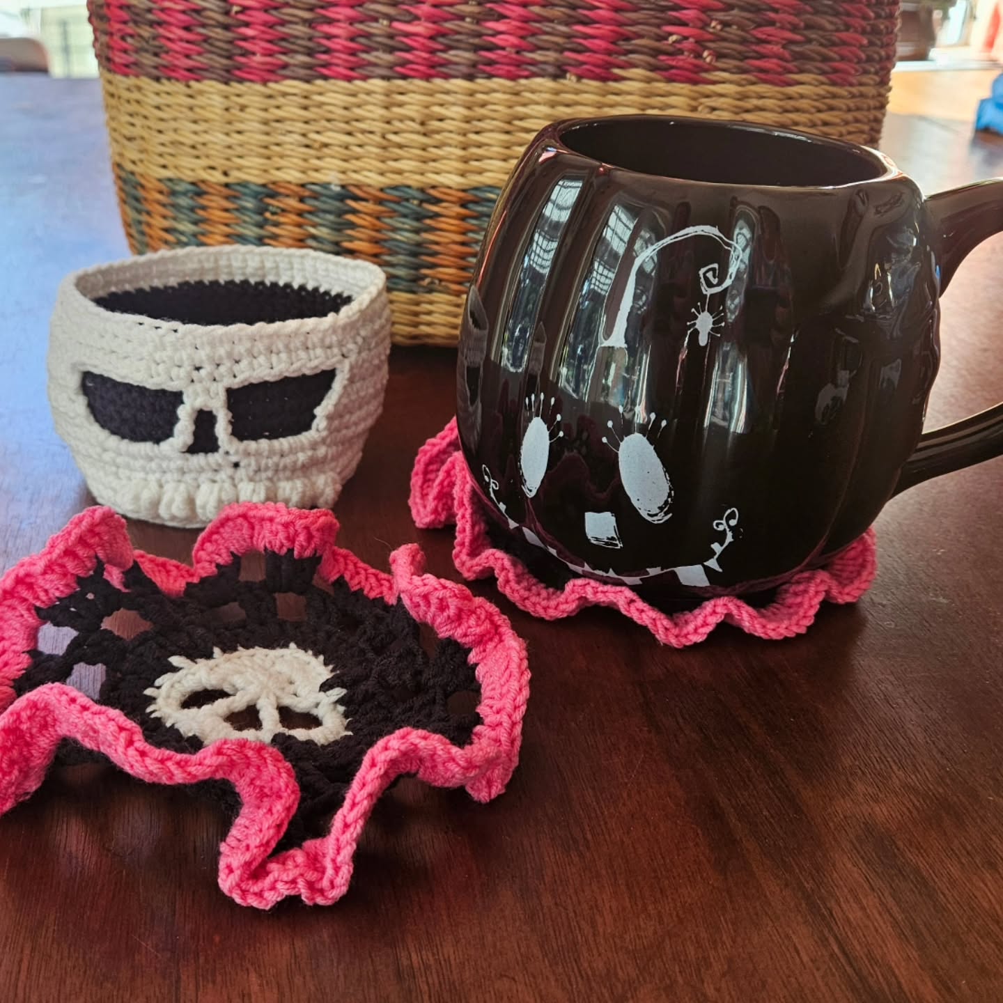 The first set is done! This is based on the Brainy Skull pattern by @fayni_toys . (Items sold with permission.) This one will be available at the @thehungryhousewives craft and vendor show on October 11 at the Buckley middle school. I will be making a few more for the @southsoundmakersmarket Haunted Market on October 18 at the Parkland Community Center and the @rockridgecountrymarket popup on October 19.
If you would like to reserve one for pickup, let me know sooner than later!
.
#skullcoasterset #brainyskullcoasterset #halloweenseason #halloween #halloweencrafts #crochetersofinstagram #skull #spooky #spookydecor #halloweendecor #hungryhousewivescraftandvendorshow #sustainablecrafting #smallbusiness #horsenroundfiberstudio #fiberarts