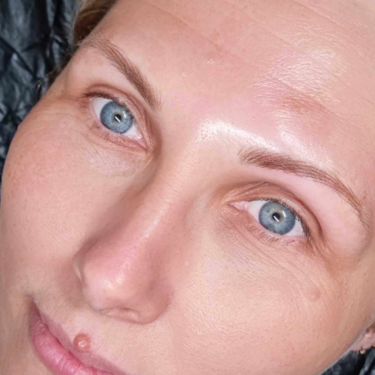 Subtle brow lift for my beautiful client.. such dreamy skin to work on 🥰
Do these results appeal to you?.. let me know what you think and if you have any questions about the Nano Brows technique 💕
Made @anker.tattoo.freiburg
#nanobrows #augenbrauen #pmuartist #pmubrows #browsonpoint #hyperrealismbrows #permanentmakeupfreiburg #nanobrowspmu