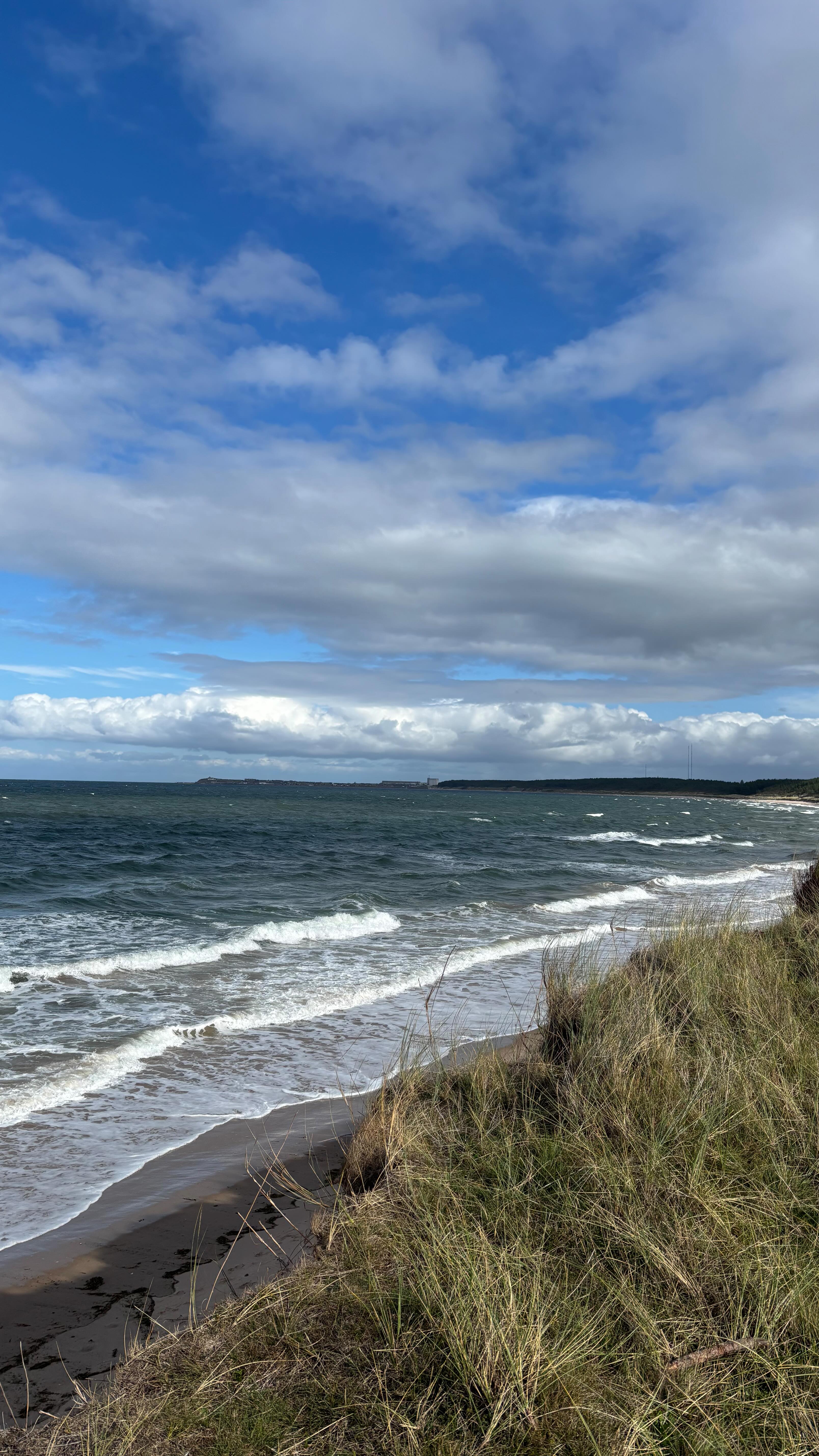 Final leg of the Moray Coast Trail; Burghead to Findhorn
It felt like a bike day! So we donned our padded pants and grabbed the bikes for an awesome cycle through the woods to Roseisle and @__thefoodtruck for a second breakfast. Then some stunning tracks along the top of the dunes and through heather lined single track into the gravel ‘no man’s land’ of Findhorn’s East Beach and finally to the colourful huts signalling the end of our wonderful Moray coast adventure
#cycling #mtbgirls #cycleadventure #beachlife #woodlands #visitscotland #moraycoast