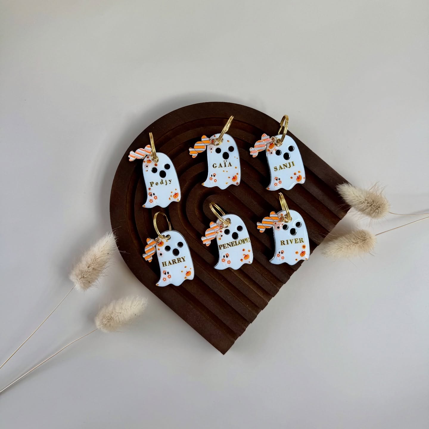 ✨ Session terminée ! ✨
Vos jolies commandes sont prêtes à quitter l’atelier ce vendredi matin 📦💌
Un grand merci pour votre confiance et vos adorables commandes 🐾
Mais qui dit fin de session, dit aussi… NOUVELLE SESSION ✨
🛎️ Rendez-vous ce dimanche 05 octobre 2025 à 20h pour faire le plein de pépites pour vos loulous 🐶✨
#medaille #resinartists #medaillechien #accessoirechien #chienstylé #dogaccessoires