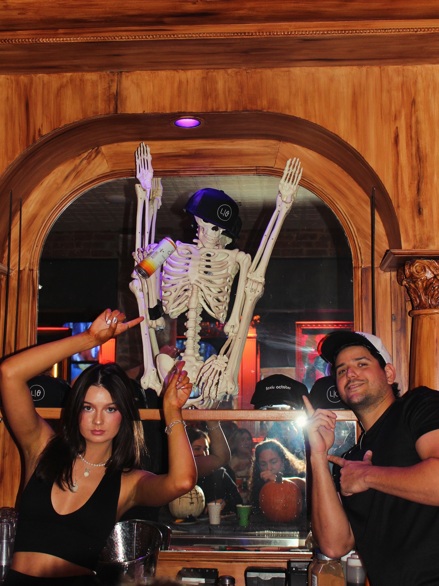 Pumpkin Paint & Sip October 8th!
Get your ticket now, link in bio 🍂👻