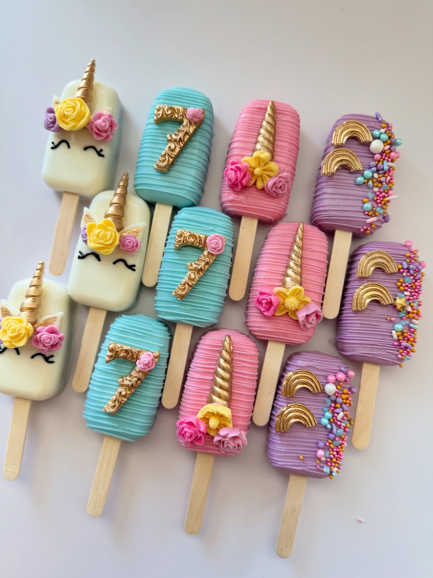 โจ Unicorn dreams, rainbow vibes, and the gooey goodness you love! ๐ฆ๐ These arenโt just pretty treats โ our Cakesicles are soft, moist, cake-pop style centers wrapped in silky chocolate. The perfect bite of magic for any celebration! ๐๐ฐโจ
#Cakesicles #CustomDesserts #CakePopVibes #SoftAndGooey #BirthdayMagic #UnicornParty #RainbowParty #UnicornDesserts #OrlandoBaker #DavenportFL #DisneyAreaBakery #CentralFLBaker #PartyTreats #EdibleArt #CakeDecorating #SmallBusinessBaker #CustomCakesicles #DessertTableGoals #UnicornLovers #WhimsicalDesserts #BakersOfInstagram #InstaSweets #MagicalDesserts #BirthdayInspo #UnicornBirthday #PartyDesserts #CakeInspo #DessertGoals #SupportSmallBusiness #BakingJoy