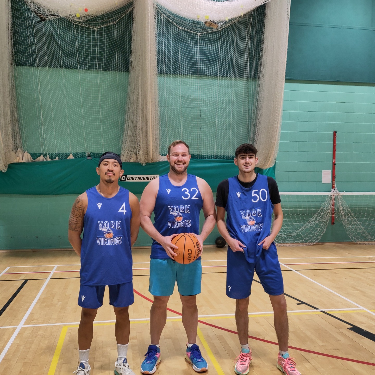 Last week, three new Vikings made their first-team debut:
• Kahei Tse – bringing defensive tenacity and a team mindset from Team Gratitude in Hong Kong • Richard Baister – veteran player, with NL experience, who also captains Kenton Lightning in Newcastle’s TyneMet League • @charliemcnicho1 – homegrown talent who rose through @yorkeaglesbasketballclub and has returned to York after Uni.
Welcome to the Viking family!
