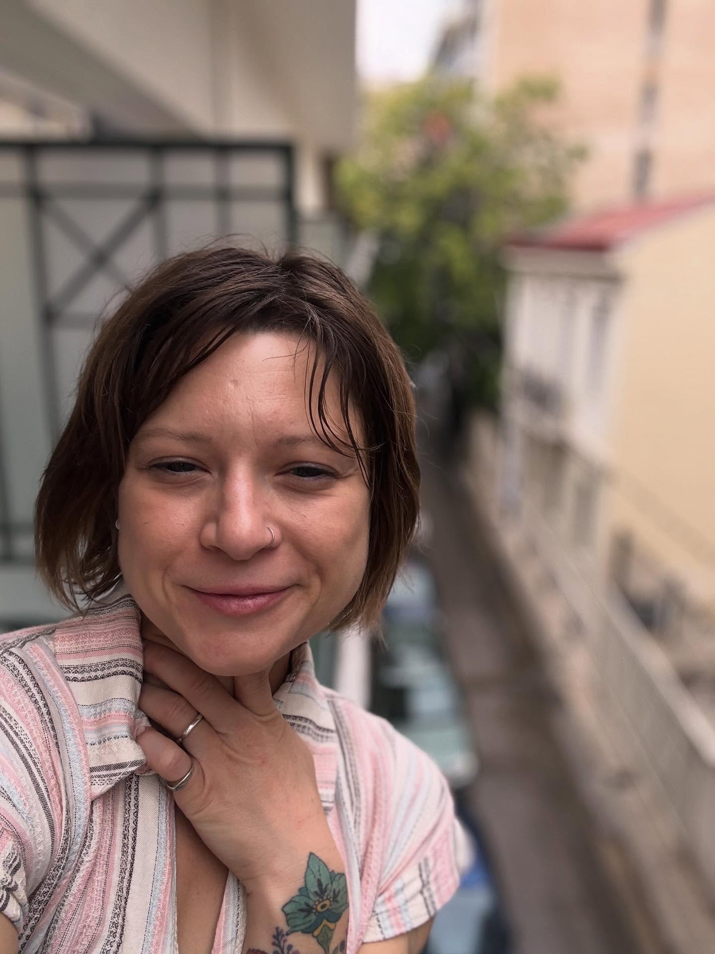 Hello from Athens Greece 🇬🇷 I’m here for an Olive Oil tour and time with my soul sister @tazoosh 😻
.
Not sure if you knew this but I’ve been working with an Olive oil from Mistras Greece for 3 years now - eating, crafting, slathering - and I’m here to meet the trees, the olives and the crafters of this liquid gold 🫒
.
What are some of your favorite places in Athens?
.
#adventure #greece #selfcare