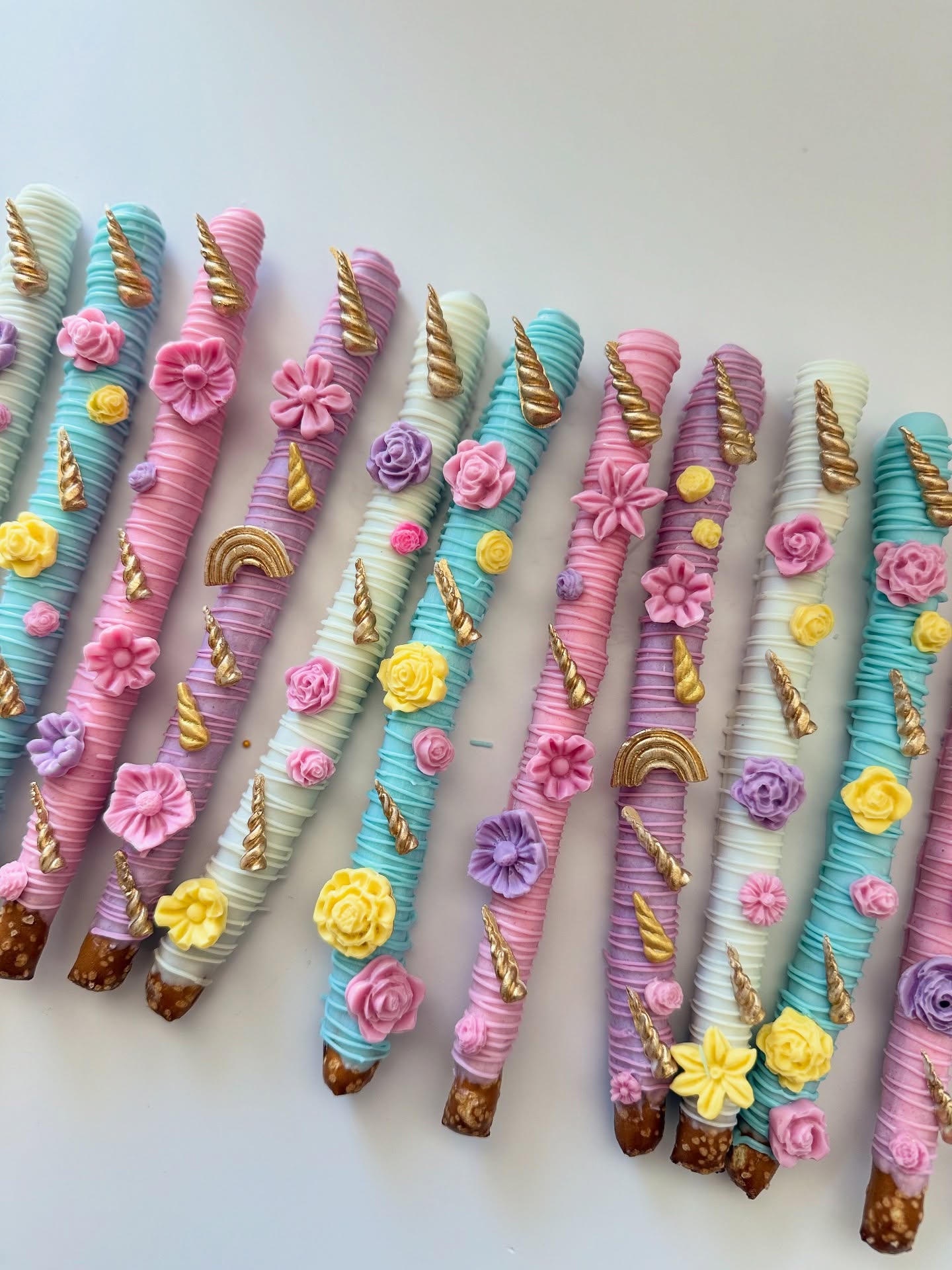 Chocolate covered pretzels dressed in unicorn magic ๐ฆ A sweet touch for birthdays, parties, and celebrations!
#SweetTreatsByK #DavenportBakery #OrlandoBakery #CentralFloridaBaker #CustomDesserts #ChocolateCoveredOreos #ChocolateCoveredPretzels #UnicornTreats #DisneyDesserts #DisneyVacationSnacks #OrlandoMoms #DavenportMoms #CentralFloridaEvents #AirbnbTreats #AirbnbSnacks #VacationRentalTreats #FloridaBaker #CustomCakesAndTreats #DessertTableIdeas #OrlandoEvents #PartyTreats #MadeWithLove #OrlandoDesserts #BakerLife #SweetCelebrations #CustomDessertTables #DisneySpringsVibes #EdibleArt #FloridaDesserts #BakingJoy