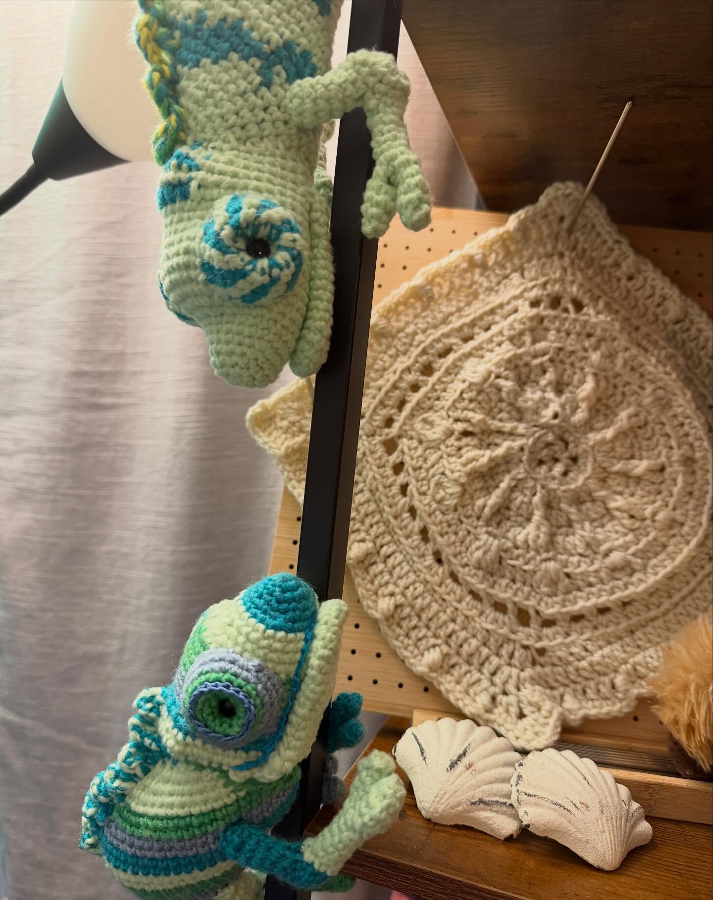 These two are friends 🤗