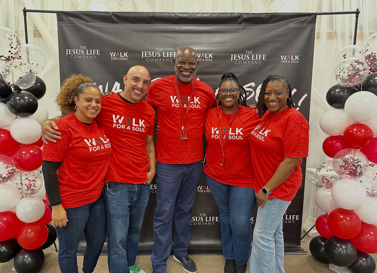 The joy of the Lord was upon us as we walked almost two weeks ago. Truly grateful for our partners and friends who answered the call to minister the gospel in Harlem!
#thejesuslifecompany #walkforasoul #friends #joy #jesus #gospel #evangelize #partnershjp #kingdomconnections