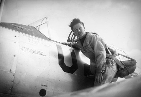 WASP Jane Dunbar waited 68 years to meet a Tuskegee Airman. As a Women Airforce Service Pilot (WASP) in 1944, Jane and other WASPs based at Craig Army Air Field ferried planes to a group of the Tuskegee Airmen who were stationed close by in Mobile, Alabama. Although she did not meet any airmen at the time, Jane heard a lot about them and “admired them for their flying capabilities and their fierce determination.”
Jane did manage to meet Elder James H. Brown sixty-eight years later. James knew very little about the WASPs existence and had “always wondered who bought the airplanes to the base of operations.” Jane described the meeting with James as “wonderful” and enjoyed discussing the parallels in their lives: their love of flying, their determination to prove their critics wrong, and the lack of recognition they received for their role in the war.
Fellow WASP Elaine Harmon never lost her love for aviation or commitment to securing recognition for WASPs as veterans and, in later life, served as a board member at our museum where she hoped to place a memorial to Maryland WASPs.
For seven years, she contacted other women Maryland WASP pilots and asked them to write an account of their lives, including their time as a WASP. She generously donated her records to the museum and it is through her hard work that we have learned about the thirteen other courageous and impressive Maryland WASPs, including Jane Dunbar Tedeschi.
Photo credit: David McSwain via Findagrave