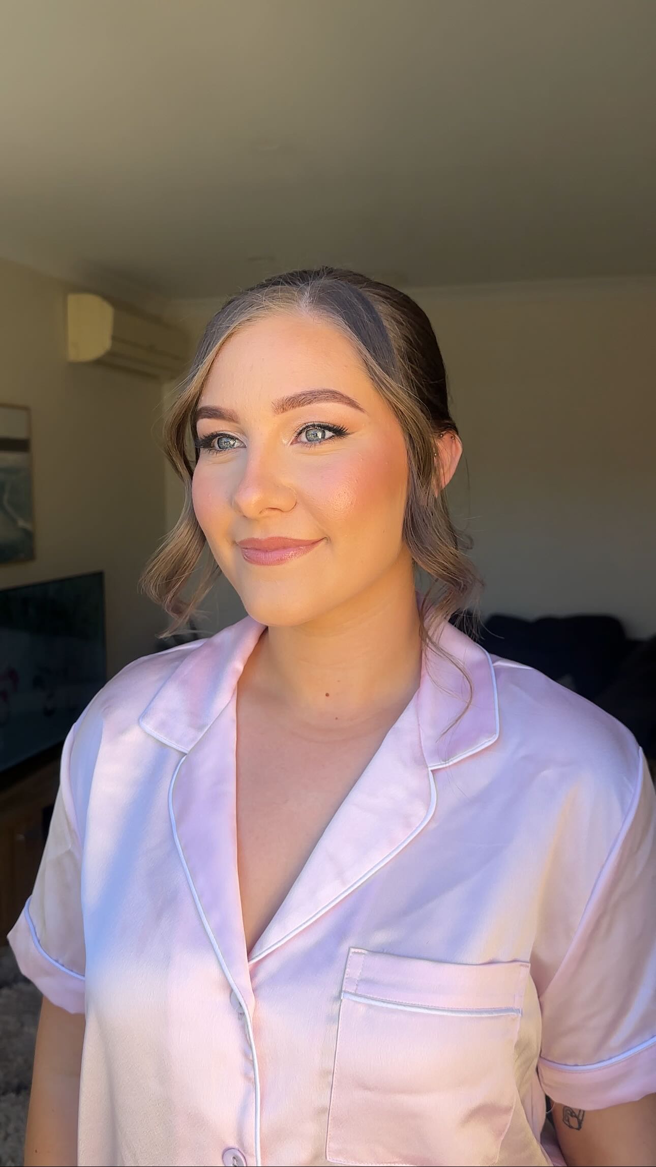 My beautiful bride Caitlin 👰🏼♀️🤍
#perthmakeupartist #perthmua #perthbridalmakeup #perthbridalmakeupartist #muaperth #makeupartistperth #perthweddingmakeup #perthweddingmakeupartist #bridalmakeup