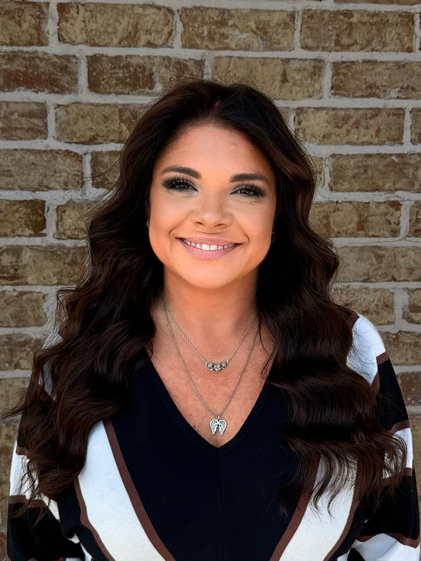 ✨ From faded & uneven to flawless, radiant elegance ✨
This beauty is now living her best hair with 2 rows of luxury extensions and a rich, custom brunette tone. The blend is seamless, the volume is full, and the shine speaks for itself.
At DNS, we specialize in creating transformations that feel as timeless, elegant, and confident as the women who wear them. 💎
📍 League City, TX
💇🏻♀️ Extensions & Custom Color Specialists
📲 Book your luxury experience today
*
*
*
#luxurysalon #dns #luxuryextensions #brunettebombshell #2rowsofextensions #hairtransformation #luxuryhair #seamlessextensions #highendsalon #texashairextensions #luxurybeautyexperience #extensionspecialist #leaguecitysalon #timelesselegance #hairgoals2025 #hair #hairgoals #beauty #houston #houstonhairstylist #leaguecityhairstylist #leaguecitysalon