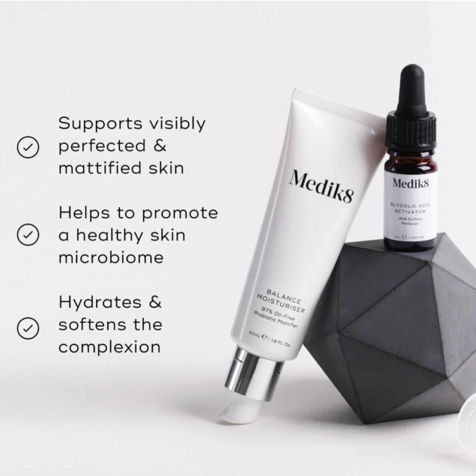 ✨Product of the Week ✨
Medki8 Balance Moisturiser with Glycolic Acid Activator 🙌
Ideal for those with Blemish prone skin or Oily complexions.
This lightweight gel texture mattifying moisturiser (suitable for daily use) and AHA Surface Perfector (suitable for use 2/3 times a week) will leave skin visibly smooth and mattified with reduced redness and adding the Glycolic Acid Activator will gently exfoliate your skin’s surface to help aid the absorption of Balance Moisturiser.
Leaving your skin Smooth, Hydrated, Supple and Smooth while also helping to reduce blemish causing bacteria. 🙌
#ProductOfTheWeek #LaserwayLisburn #Medik8 #BalanceMoisturiser #HelpingBlemishProneSkin #OilySkin #WinWin