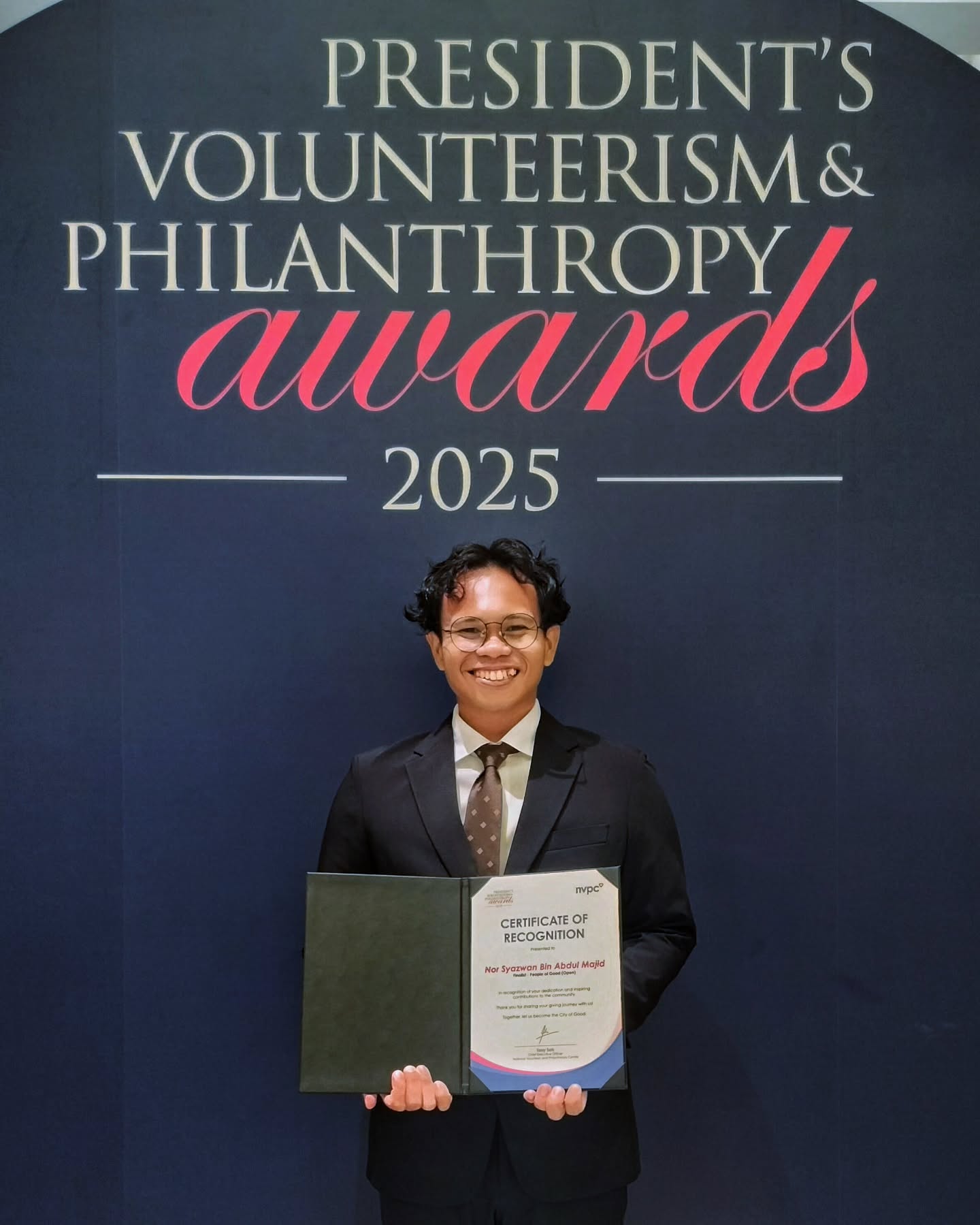 "Kalau tinggi, untung jadi bintang; kalau rendah, masih jadi intan"
"If raised high, one's fate is to be a star; if kept low, still a diamond of worth"
Alhamdulillah, I am humbled to be named a finalist in the President's Volunteerism & Philanthropy Awards (PVPA) 2025, under the People of Good (Open) category.
I am heartened that my contributions to the Ubin Orang Pulau community—particularly through the @ambin.ubin project—have been recognised by the National Volunteer & Philanthropy Centre (NVPC) and considered for such a prestigious national award, among more than 400 nominees. This recognition motivates me to continue my heartwork in keeping our Ubin Orang Pulau identity alive and relevant today.
My sincere thanks to SUSS for nominating me for the PVPA, to the judging committee convened by NVPC for their time and thoughtful consideration, and to all of you who have believed in and supported me throughout my giving journey over the years.
My heartiest congratulations to the winners and fellow finalists, whose unwavering dedication and passion for giving back to their communities serve as an inspiration to us all. I hope this serves as a gentle reminder that each of us, in our own ways, regardless of age and background, can contribute to a more caring and compassionate Singapore—one where the kampung spirit continues to guide us toward being a City of Good, together.