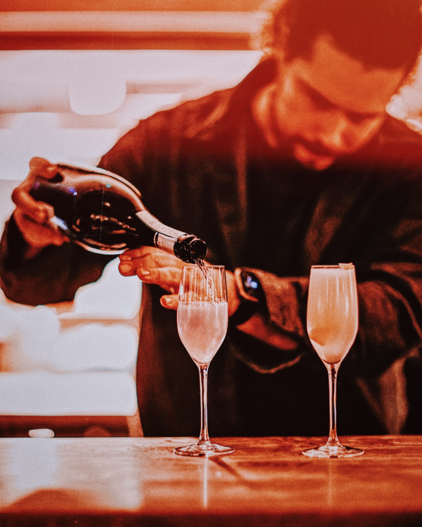 It's finally Friday! Kickstart the weekend with our Happy Hour specials
Monday: 5:30-7:30
Tue-Sat: 6:00-8:00
Sunday: 4:00-8:00
Grab these deals:
- 2 selected cocktails for £12
- Banyan Lager pint £3.95
- 2 house doubles with mixer £10
- 2 SOL bottles £6
- Buy 2 large house wines, get the rest of the bottle
#cocktails #happyhour #drinks #student #negroni #photography #deansgate #manchester #offer #deansgatesquare #castlefieldbowl #dogfriendly