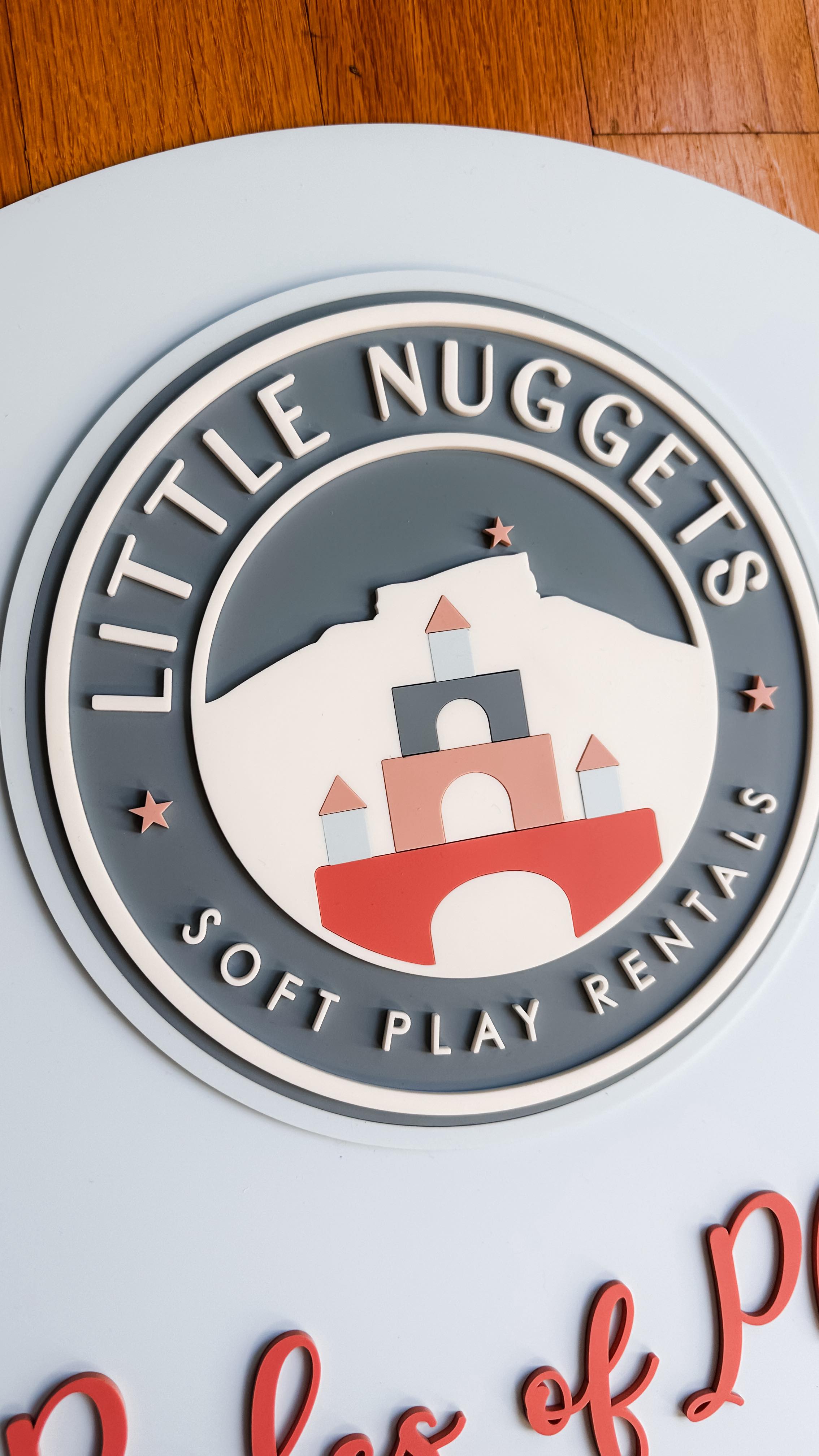 Logos just look better in acrylic✨
#acrylic #designhousebybrittany #businesssign #signage #branding #marketing #lasercutting #laserengraving #thundernova