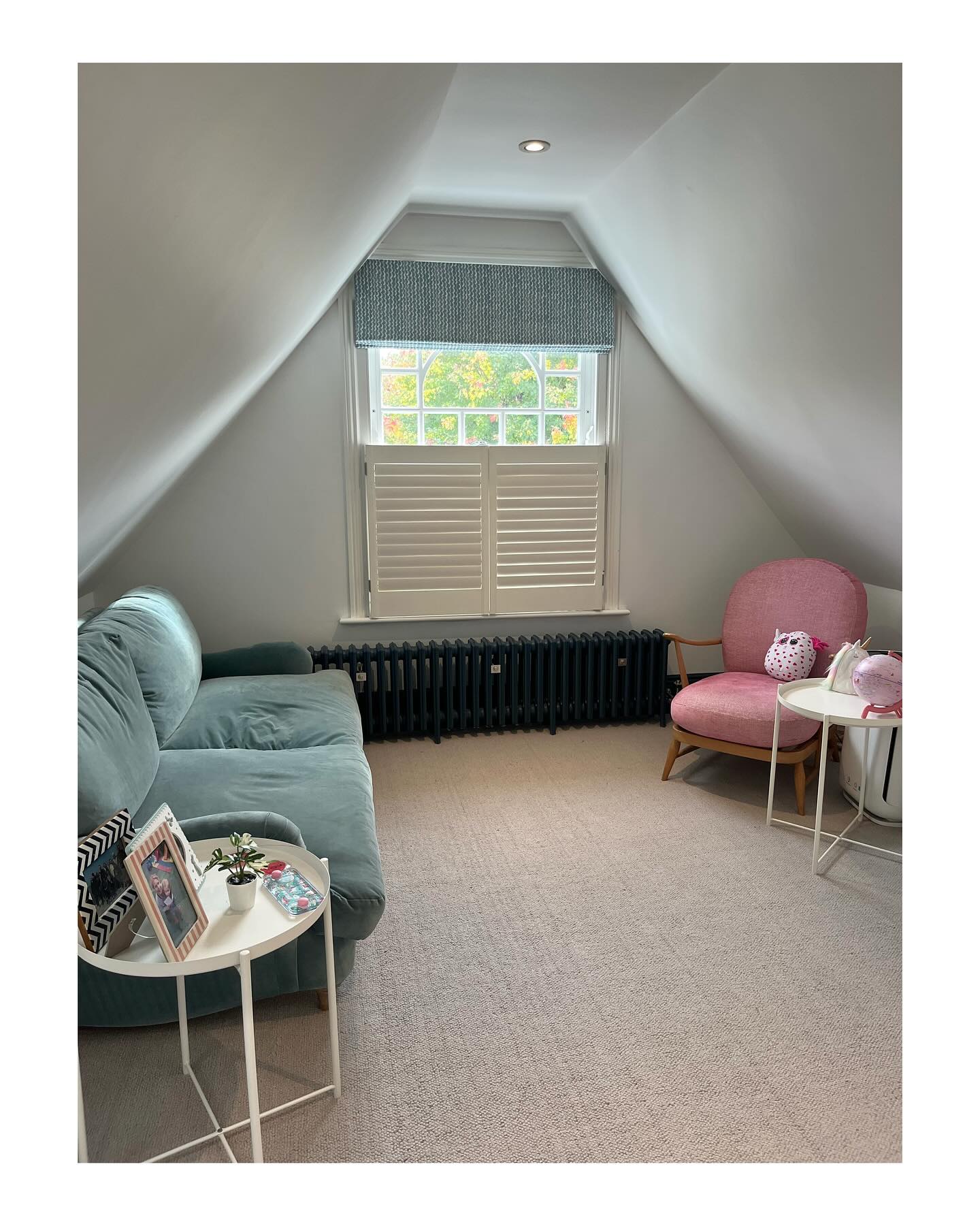 Such great fabric from @blithfieldandco for a young girl’s bedroom that she won’t grow out of and will last for years!
This window was pretty tricky, with the apex cutting the architrave so low down but I’m pleased to say my fitter @steve.thomson.pt and I made it work.
#romanblinds #romanblind #softfurnishings #softfurnishing #romanblindmaker #romanblindmakers #bespoke #bespokeblinds #custommade #madetomeasurecurtains #madetomeasureblinds #windowtreatment #curtainmaker #curtainmakers #southlondon #wandsworth #balham #tooting #earlsfield #fulham #balhammums #balhamlife #balhamnewsie #tootingbec #tootingnewsie #northcoteroad