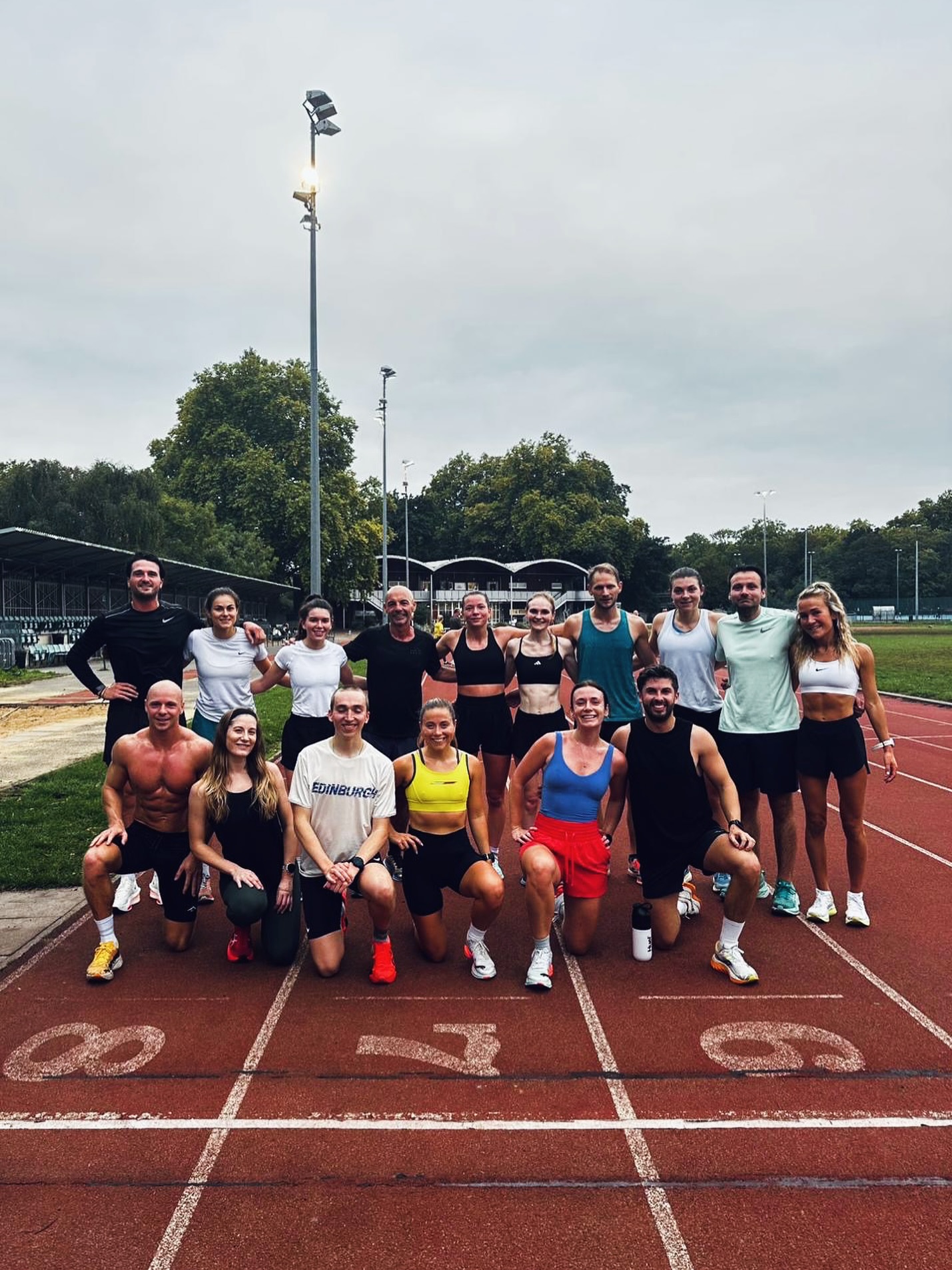 Best Track Morning Squad ๐
๐
Another big session in the bank for the morning crew ๐ฅ
12โ15 x 300m @ 5k pace with 100m float recoveries ๐
Sharp, focused, and fast exactly how we like it ๐ฅ
Weโll see the evening team hit it later today ๐ซก
๐ Battersea Millennium Arena
โฐ 7:00 AM
โฝ Fuelled by @scienceinsport
๐ฝ Powered by @adidasrunning
โข
โข
โข
#bestathletics #morningmiles #trackgrind #londonrunning #speedcrew #bestvibes #morning #teamwork #adidasrunning #runclub