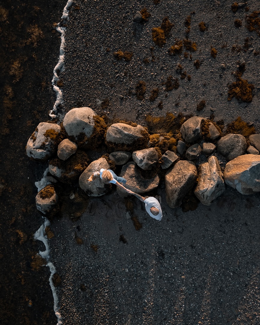 When Mike & Kate asked me to bring my drone along for their session, I’ll be honest, I was a little nervous 🙈 It’s still pretty new to me and I’m definitely no pro yet, but I decided to give it a try. And I’m so glad I did! The different perspective it brings is such a fun change. Still very much a work in progress, but I love how these turned out. (Though I will say… most dogs aren’t the biggest fans of the buzzing as it sounds like a giant mosquito 🦟 )
#novascotiaphotographer#novascotia#ns#petphotographer#lifestylephotographer#drone#dronephotography#dji#outdoors#eastcoast#beach#shore#goldenhour#couplephotography#landscapephotography