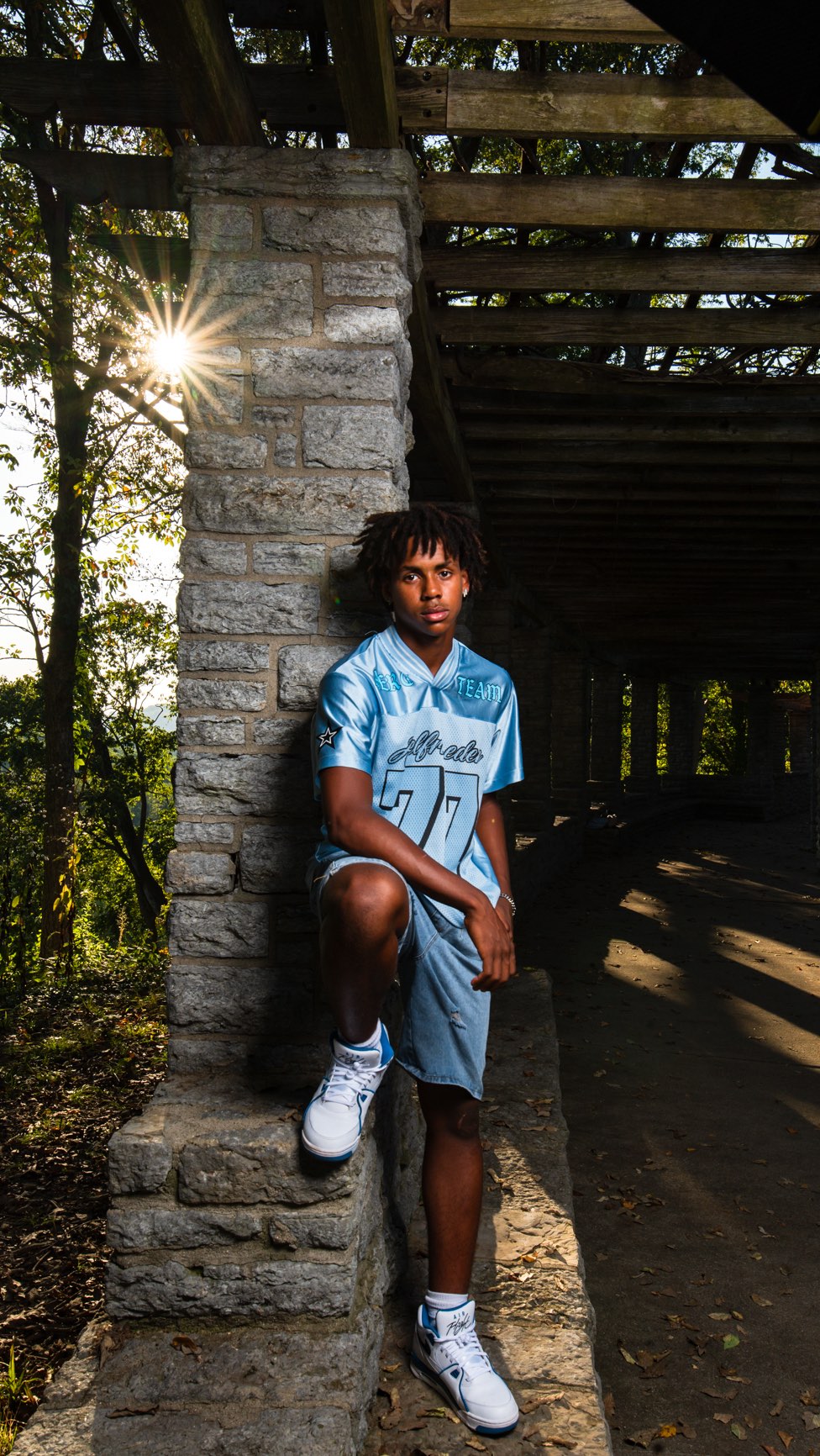 Hello, It’s Me! Well, it’s me and my client but still…We popping out! Senior Class of 2026, it’s time to book your portrait session.