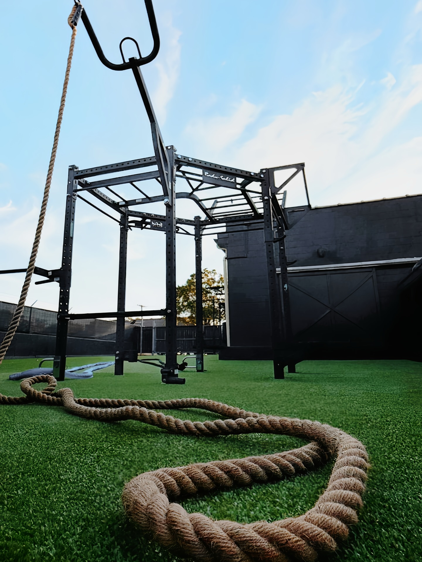 Strength isn’t built inside four walls alone. Step into The Yard and train under the open sky. 🌤️💪
.
.
#GladiatorFitnessNPT #LIFitnessCommunity #GladiatorFitness #OutdoorWorkout #GladiatorStrong”