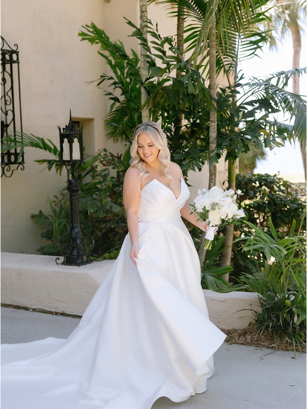 Her moment, her forever
.
.
Photo: @corneliazphoto
Venue: @powelcrosleyestate
Floral: @benevaweddings
HMU: @adorebridalhairandmakeup
.
.
.
.
#weddingphotographer #weddingflowersdecor #weddingplanner #luxuryweddingplanner #sarasotawedding #engaged #destinationweddings #stunning #bride #stunningbrides #bridesofinstagram #wedding2026 #sarasotaweddingplanner #weddingdress #weddinginspo #floridaweddings #powelcrosley #powelcrosleyestate #powelcrosleywedding