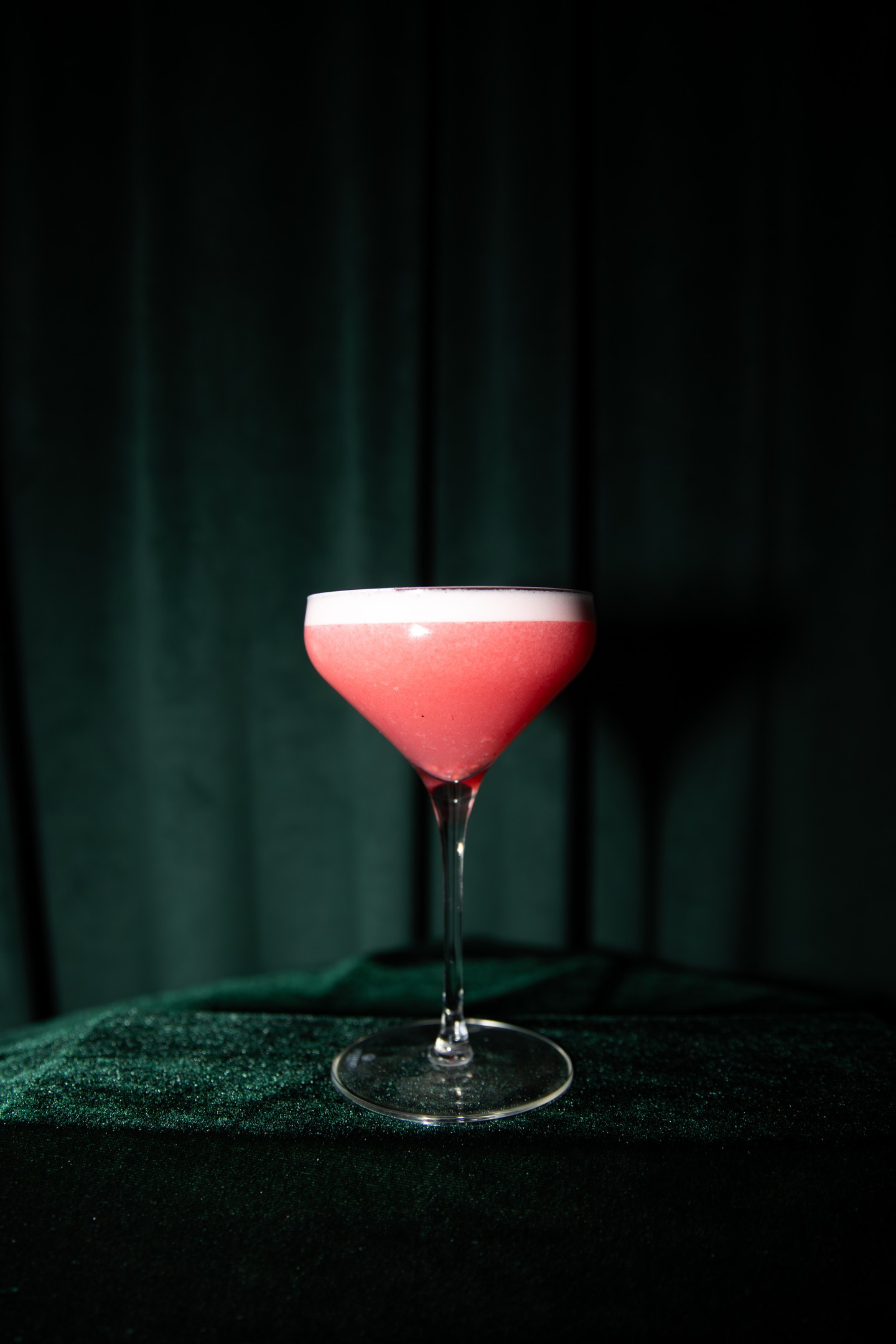 Pretty drinks, even better vibes
Photographer: Ellyse Perkin Photography @ellyseperkinphotography