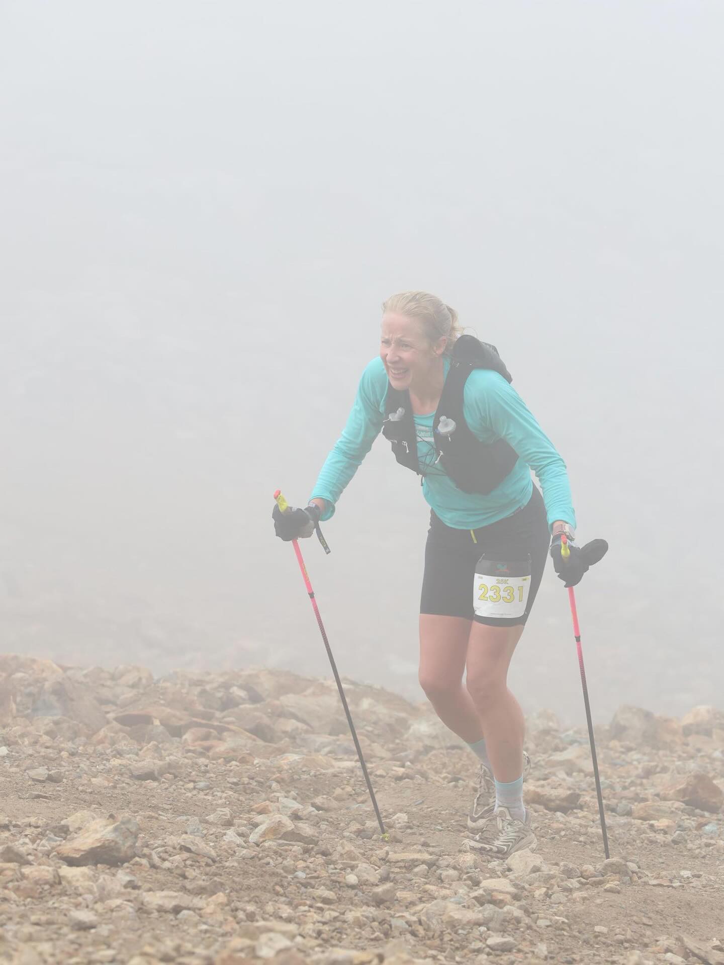 The mythical quest for stones continues 🪨💨🤪
My biggest take away from CCC 2025 was that I couldn’t not come back to this race and give it a better go 🙃. So here we are, questing for @utmbworldseries stones to give myself a shot! Happy the body agreed with racing on my bday weekend, allowing me to take 🥈fem and 18th OA at 25k with 1700m of vert less than one month from @utmbmontblanc CCC..!!
Final stop for 2025, @pacifictrailscalifornia 50k !! Here’s to leaning into a little more work and a little more fun for a few more stones before the years up! Let’s go!!
#racing #trails #trailrunning #running #happiness