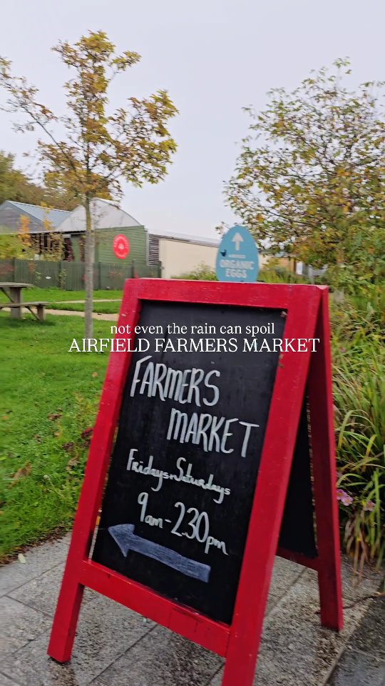 It's worth braving the rain for ☔👏🏻
Every Friday and Saturday without fail.
#farmersmarket #airfield #dublin #supportlocal #supportirish #shoplocal