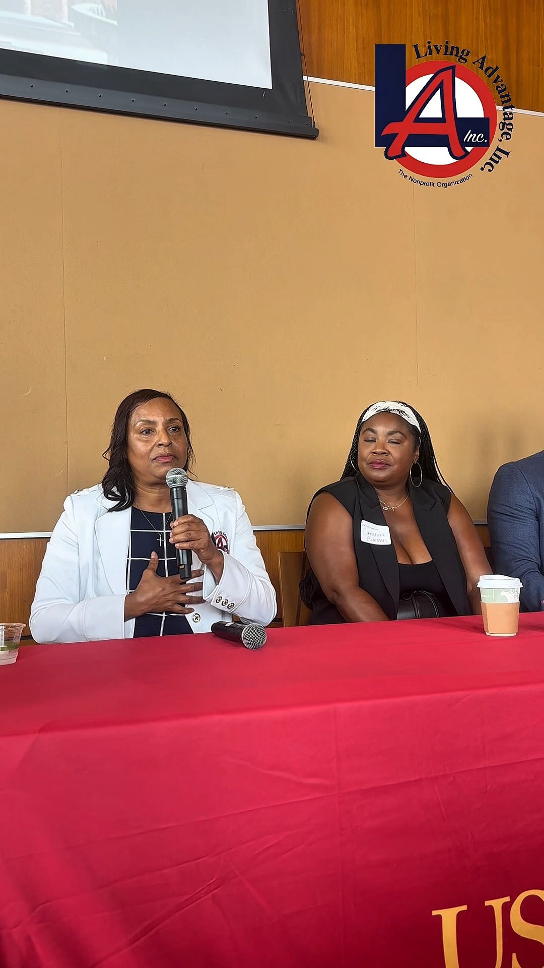 Thank you @uscedu for asking our Executive Director, Pamela R. Clay, to speak on your "Leading with Culture" panel. ❤️ Pamela was asked how you build a strong team and being "physically, emotionally and spiritually intentional" is a great place to start 💪 Do you agree?
.
.
.
#nonprofit #nonprofitlife #fosteryouth #usc #losangeles #losangelesnonprofit #inspiration #motivationmonday