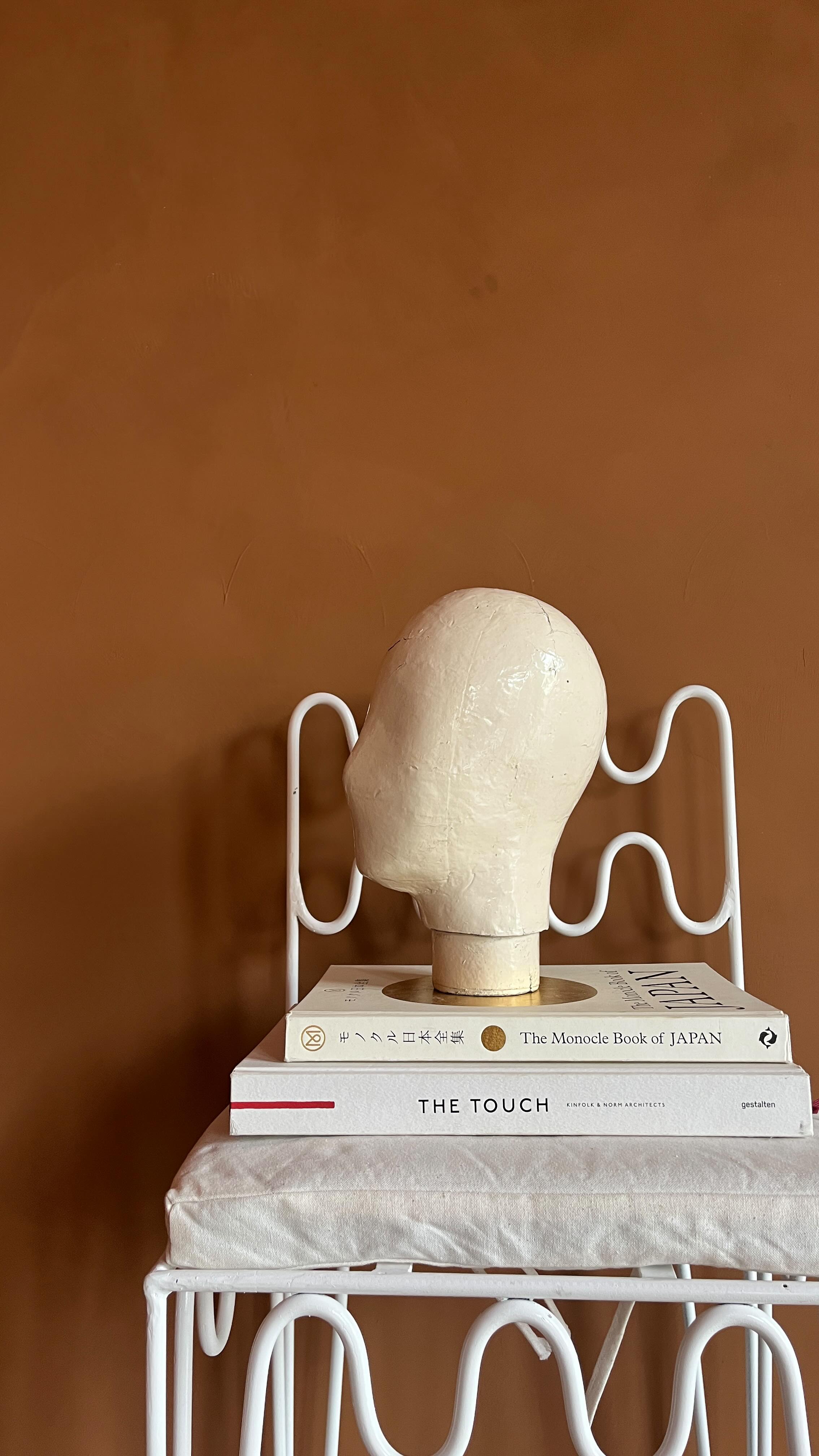 Tulum it is! Vandaag hebben we de studio weer een kleine make-over gegeven met de prachtige nieuwe kleur ‘Tulum’, die binnenkort gelanceerd wordt door @lottebylotte x @wearewowomakers.🤎
#fotostudio #photostudio #daglichtstudio #daylightstudio #haarlem #fotografie #photography #shootlocatie #shootlocation #photospace #haarlemvenue #amsterdamvenue #rentallocation #verhuurruimte #stuccopaint #holidaystories #tulum #makeover #interior