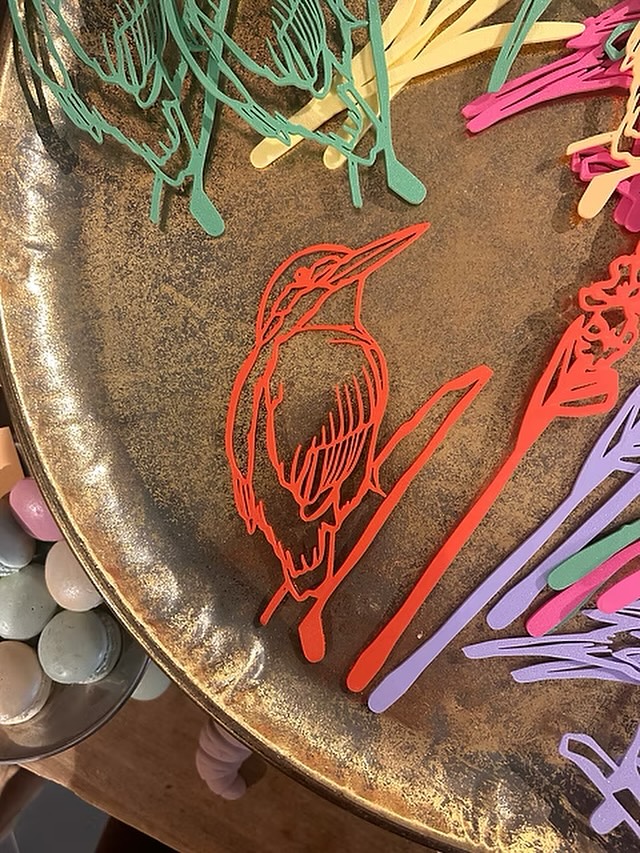 En toen was het alweer oktober! 🎃Dé perfecte maand om het thuis weer gezellig te maken. Kom gezellig langs om te kijken wat voor leuks we allemaal hebben. Zoals deze geweldige ijsvogel voor aan de muur van @joeff.nl! Open woe - zat 11:00 - 17:00.
#vogel #interieur #joeff #muuss