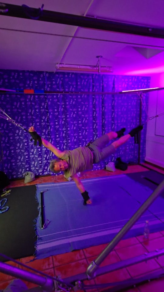 Болят плечи и спина, ... а это как?
#больвплече #больвспине