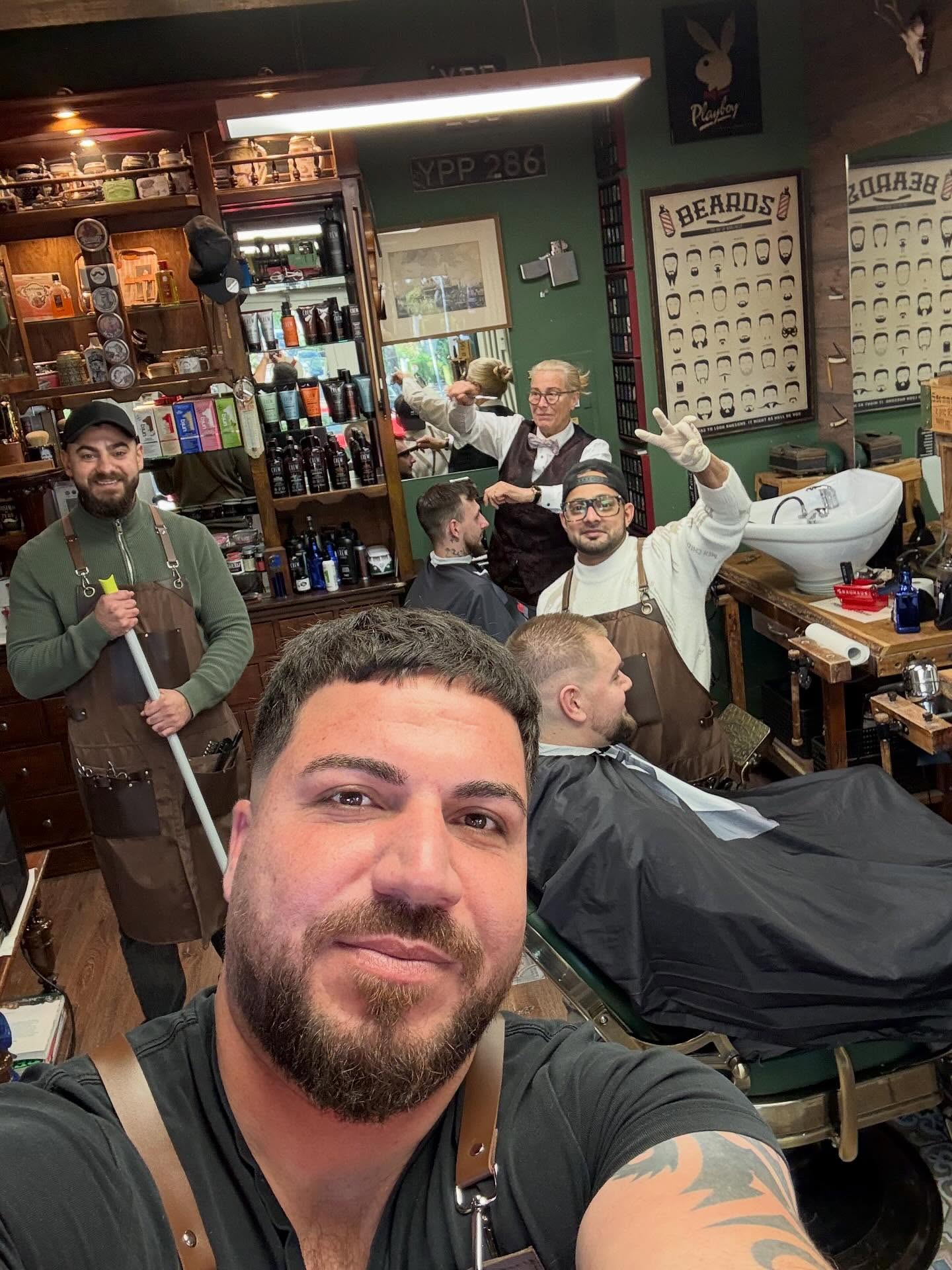 Schönen Feiertag Euch❤️❤️🎉🥳🍾🎊🪩🪩🪅🪩🪩🪩🎉